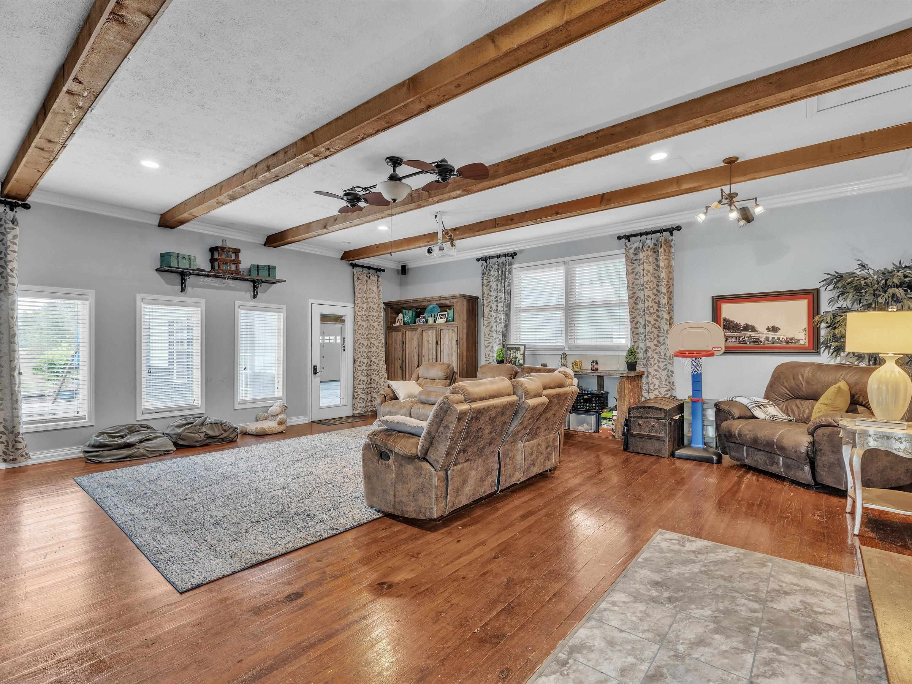 8960 U.S. Highway 231, Utica, Kentucky 42376, 5 Bedrooms Bedrooms, ,3 BathroomsBathrooms,Single Family Residence,For Sale,U.S. Highway 231,89678