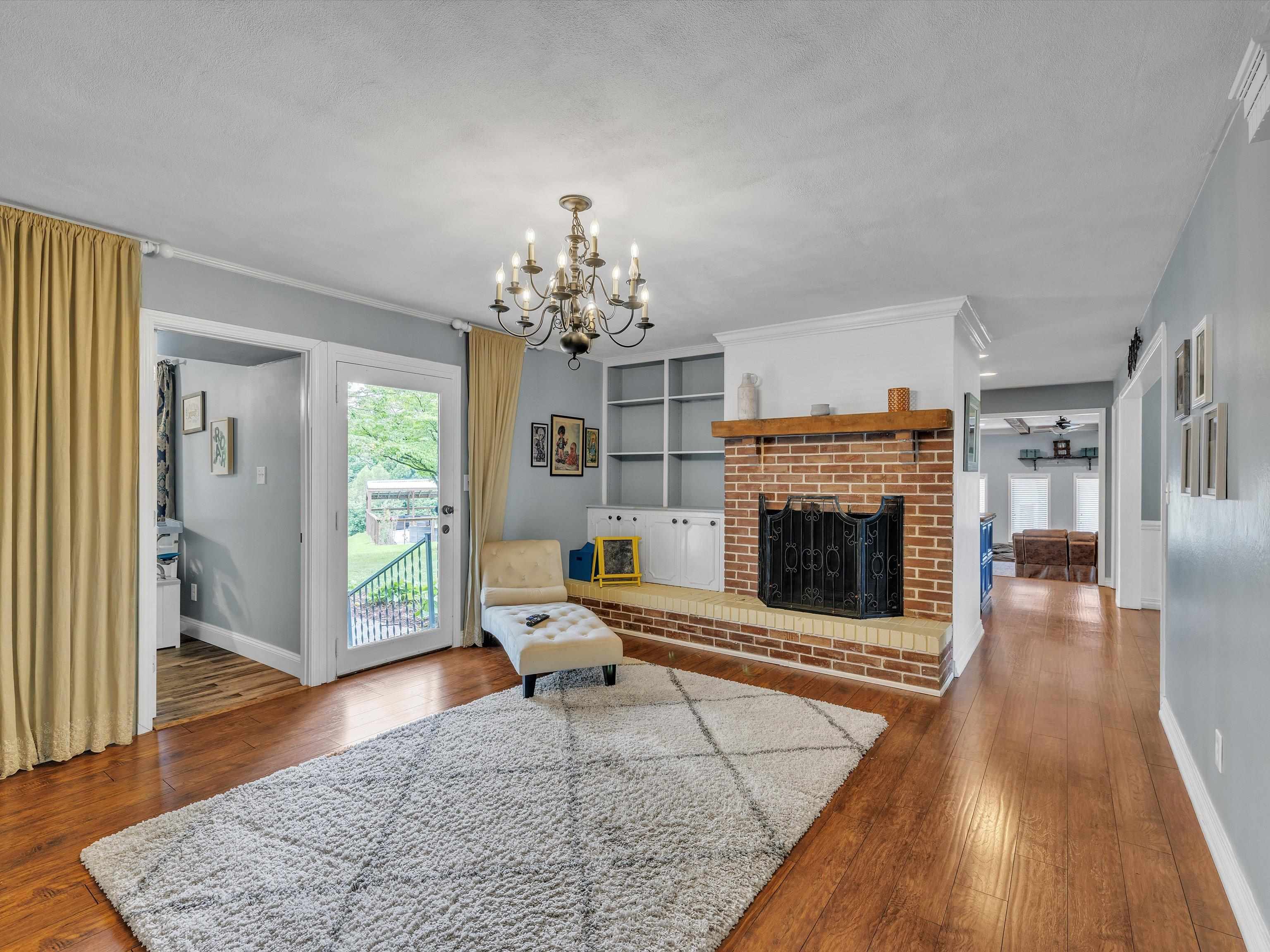 8960 U.S. Highway 231, Utica, Kentucky 42376, 5 Bedrooms Bedrooms, ,3 BathroomsBathrooms,Single Family Residence,For Sale,U.S. Highway 231,89678