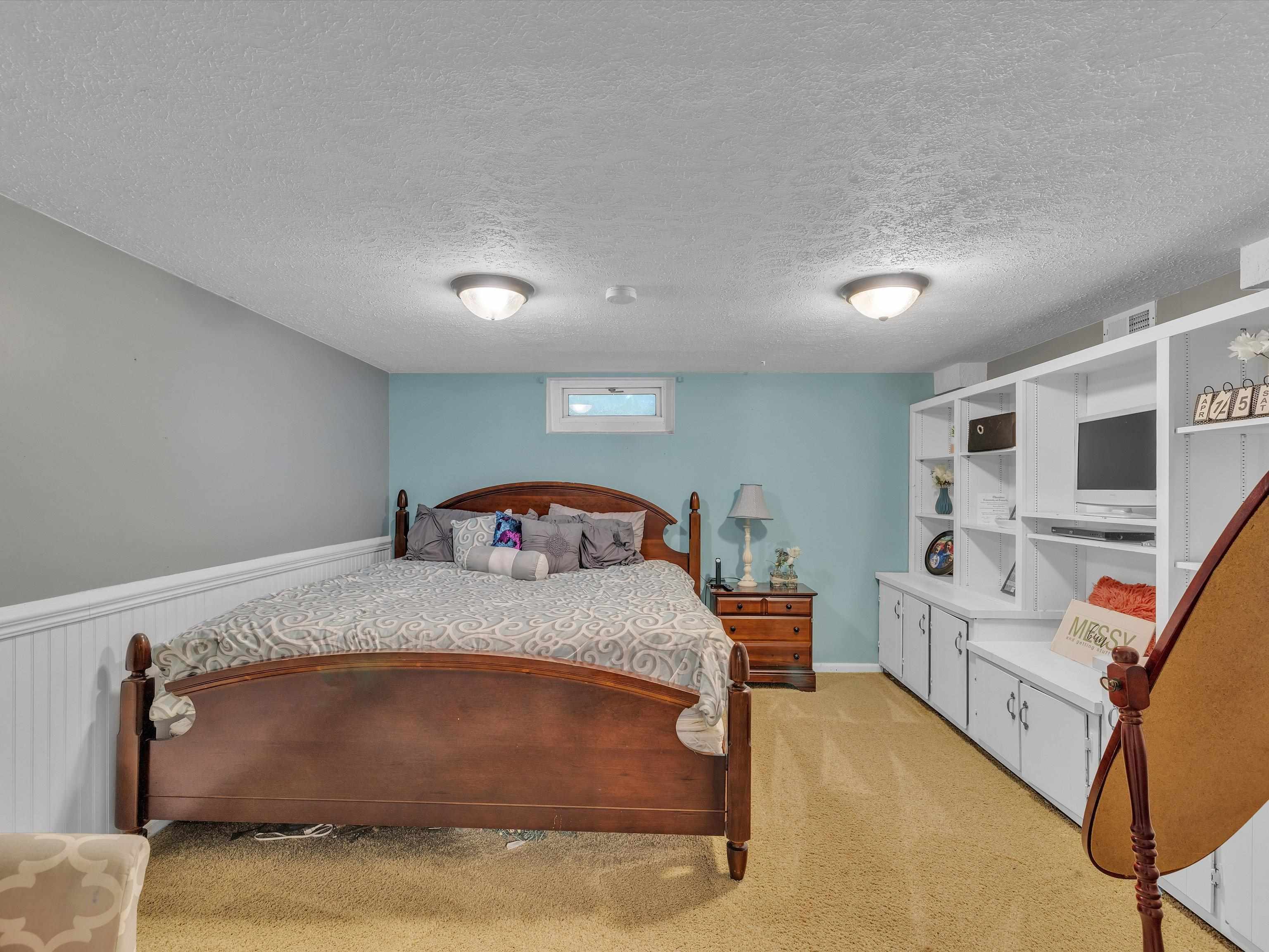 8960 U.S. Highway 231, Utica, Kentucky 42376, 5 Bedrooms Bedrooms, ,3 BathroomsBathrooms,Single Family Residence,For Sale,U.S. Highway 231,89678