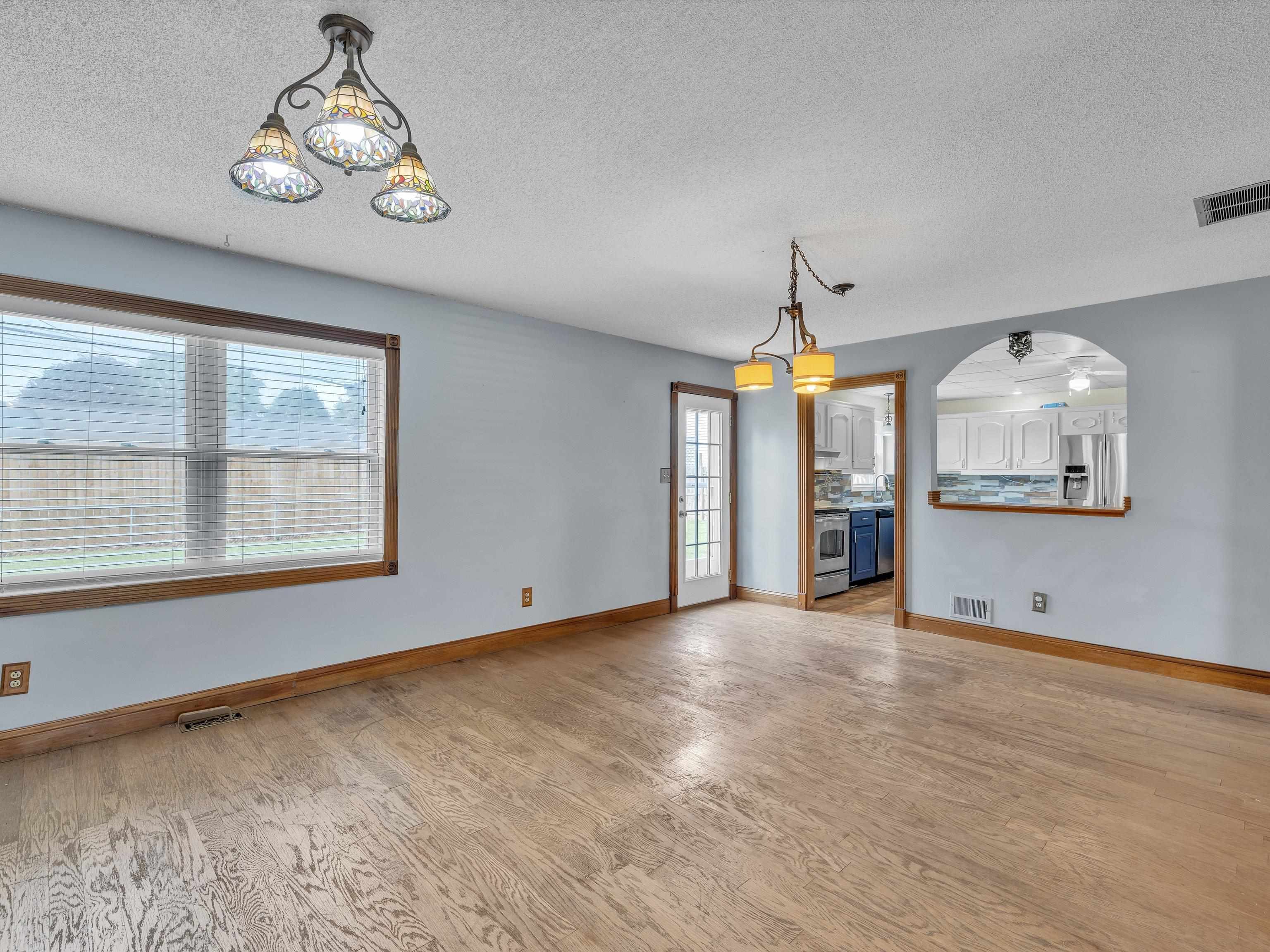 2320 CHATEAUGAY LP, Owensboro, Kentucky 42301, 4 Bedrooms Bedrooms, ,2 BathroomsBathrooms,Single Family Residence,For Sale,CHATEAUGAY LP,89679