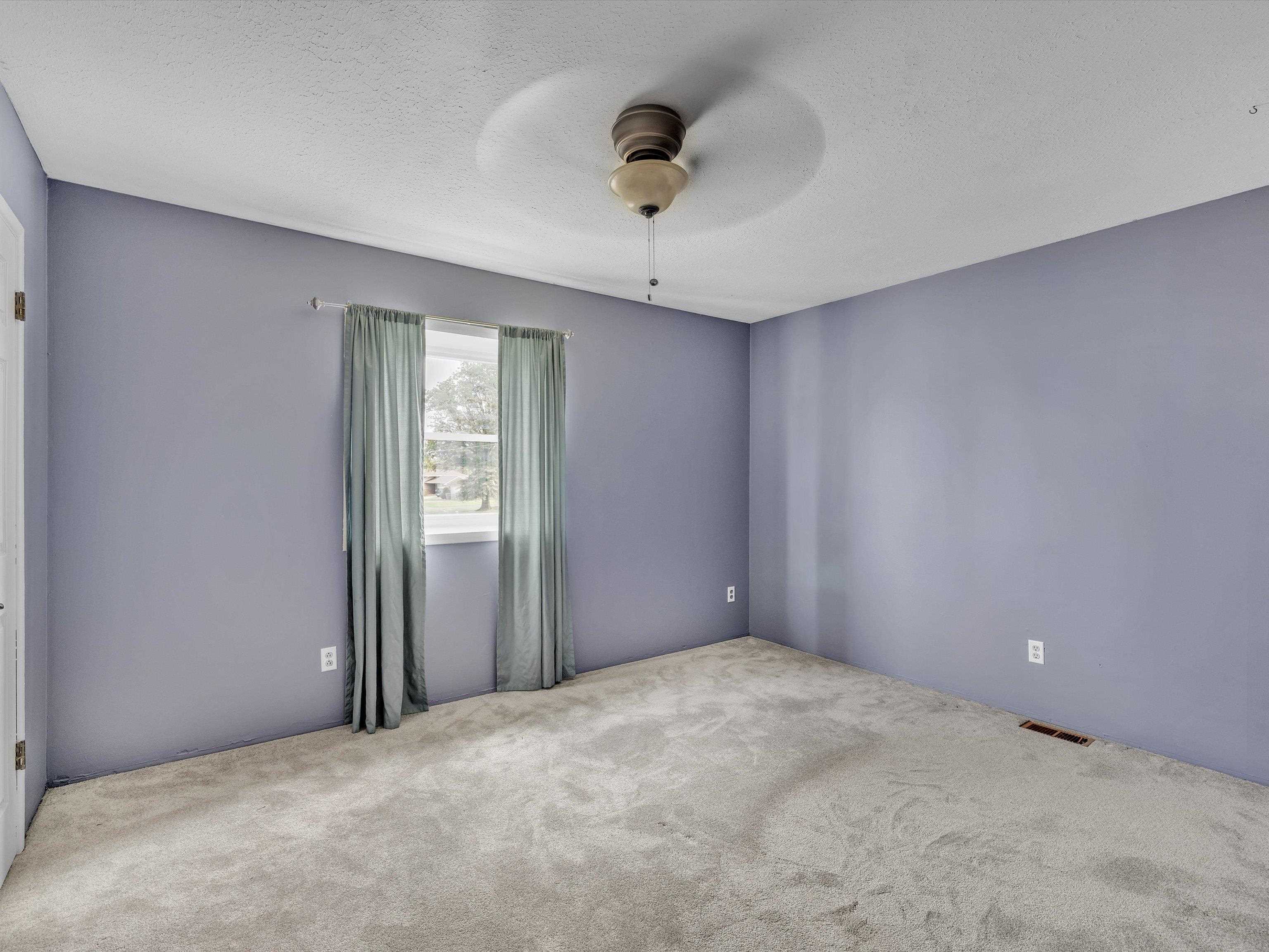 2320 CHATEAUGAY LP, Owensboro, Kentucky 42301, 4 Bedrooms Bedrooms, ,2 BathroomsBathrooms,Single Family Residence,For Sale,CHATEAUGAY LP,89679