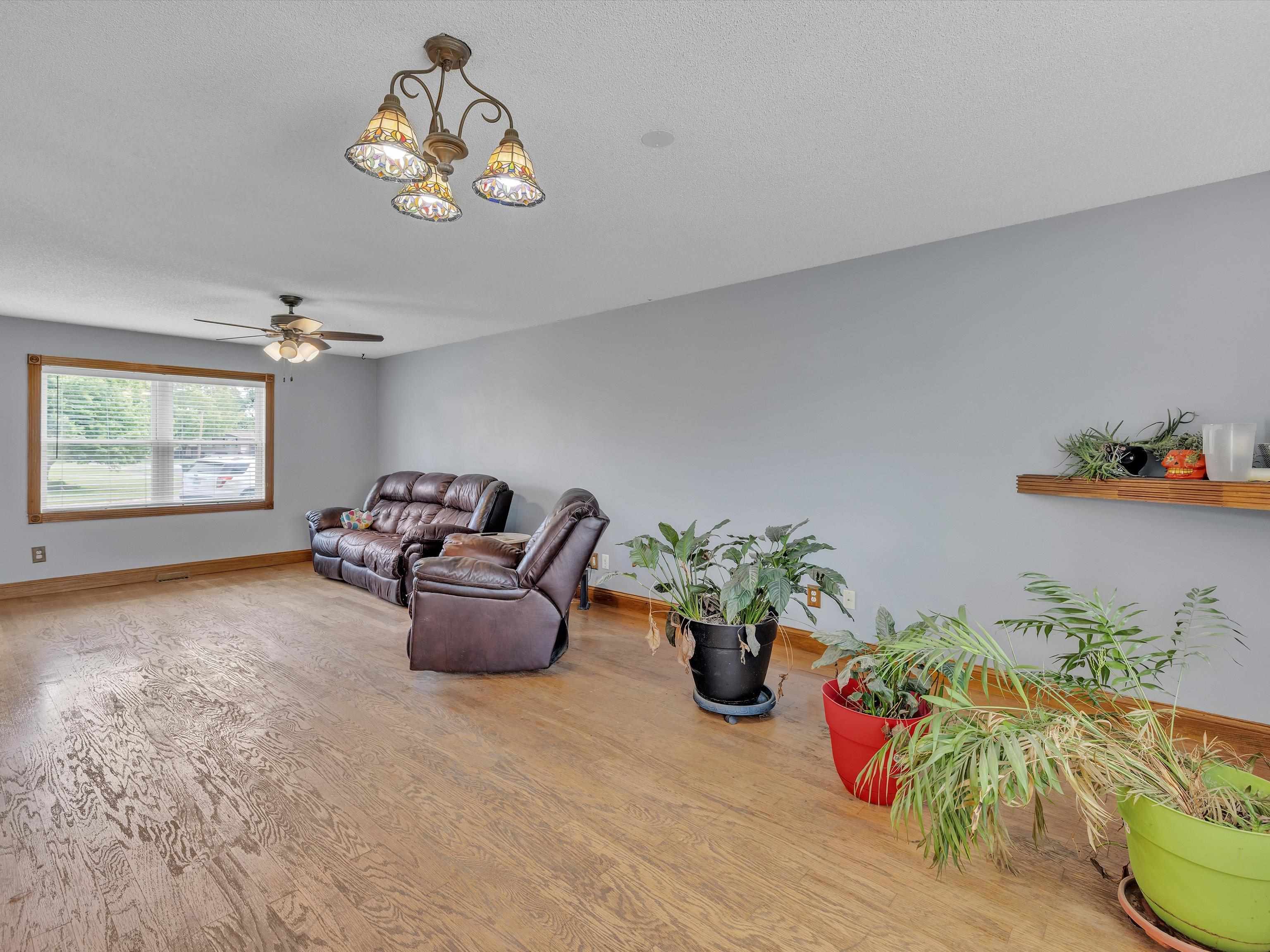 2320 CHATEAUGAY LP, Owensboro, Kentucky 42301, 4 Bedrooms Bedrooms, ,2 BathroomsBathrooms,Single Family Residence,For Sale,CHATEAUGAY LP,89679