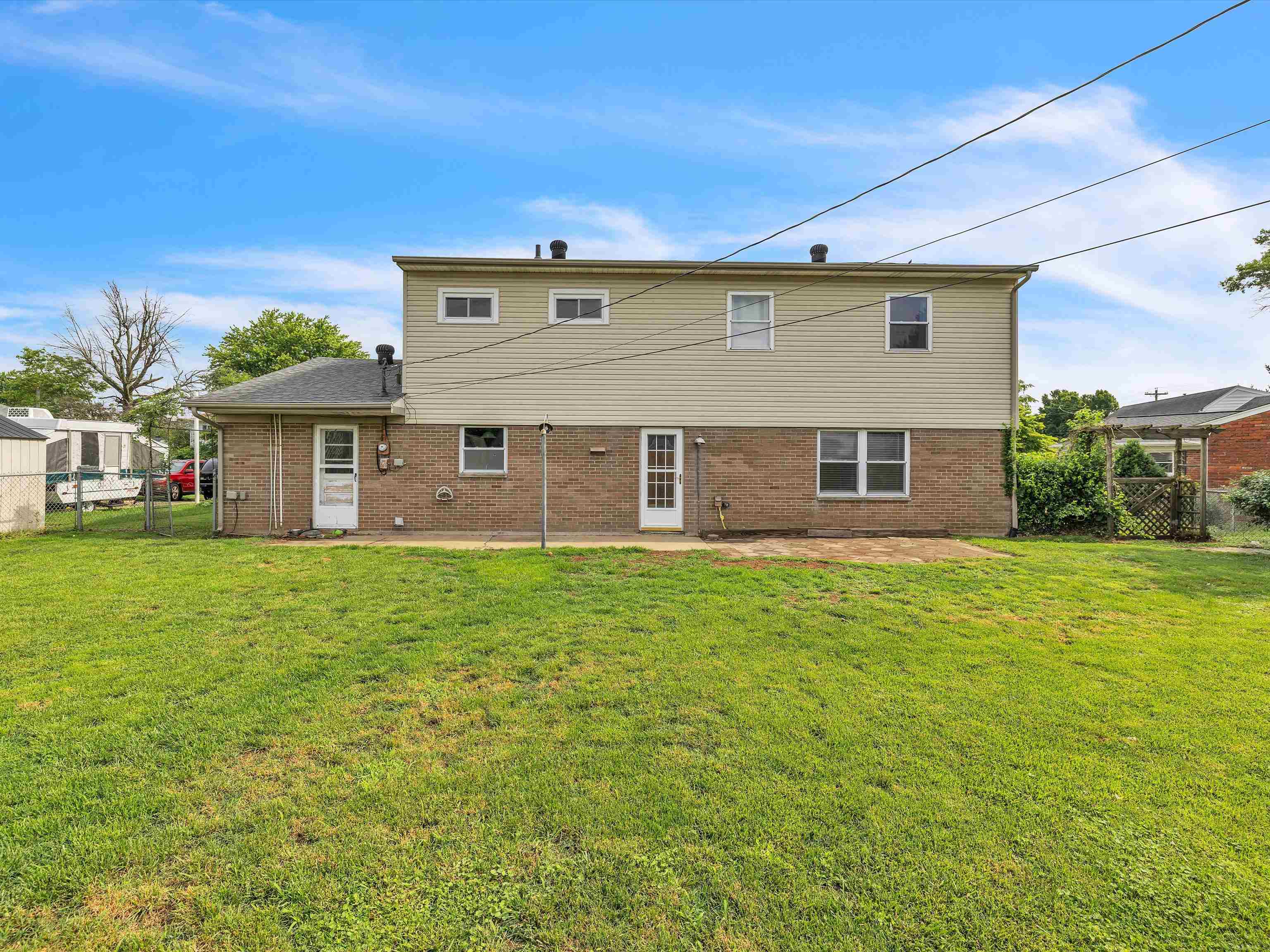 2320 CHATEAUGAY LP, Owensboro, Kentucky 42301, 4 Bedrooms Bedrooms, ,2 BathroomsBathrooms,Single Family Residence,For Sale,CHATEAUGAY LP,89679
