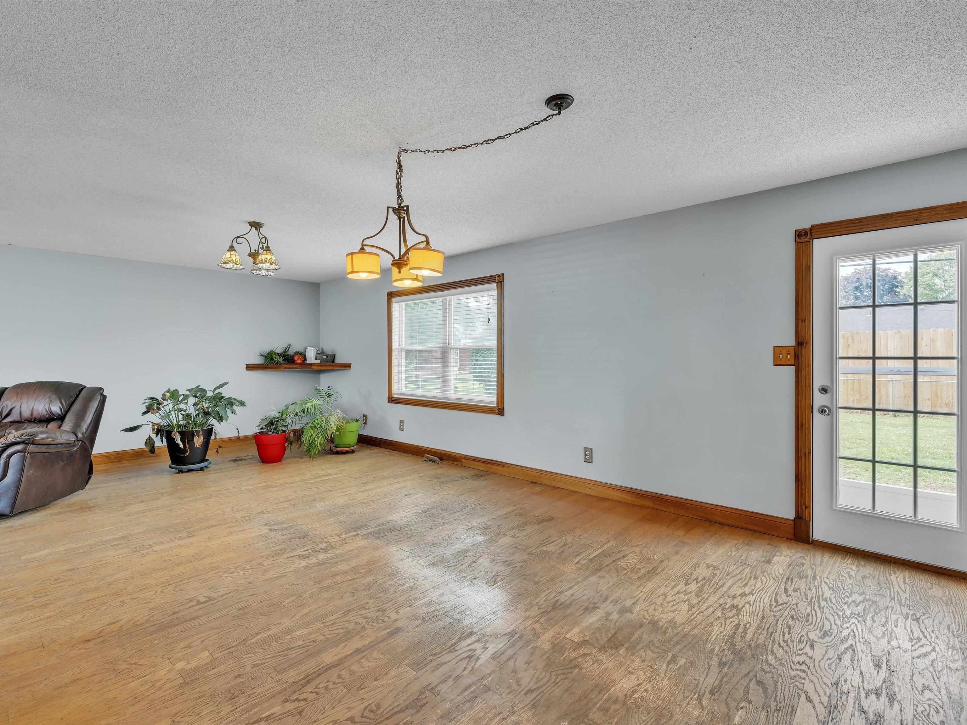 2320 CHATEAUGAY LP, Owensboro, Kentucky 42301, 4 Bedrooms Bedrooms, ,2 BathroomsBathrooms,Single Family Residence,For Sale,CHATEAUGAY LP,89679