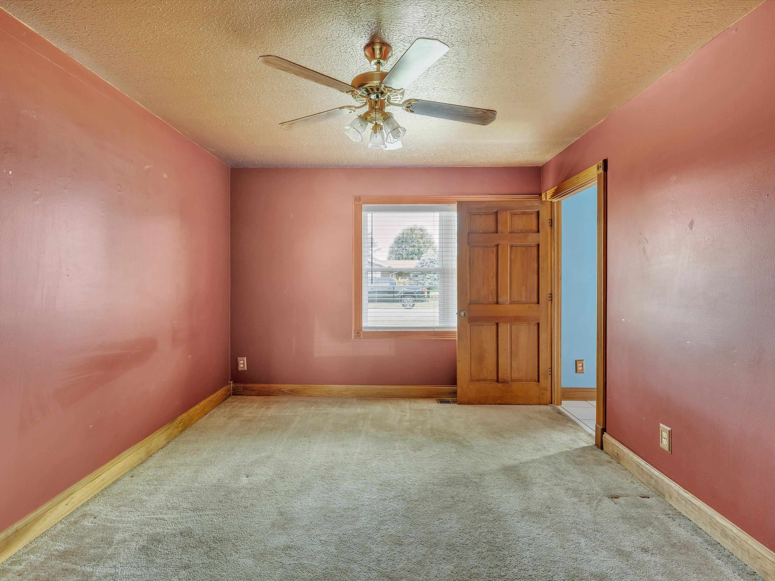 2320 CHATEAUGAY LP, Owensboro, Kentucky 42301, 4 Bedrooms Bedrooms, ,2 BathroomsBathrooms,Single Family Residence,For Sale,CHATEAUGAY LP,89679