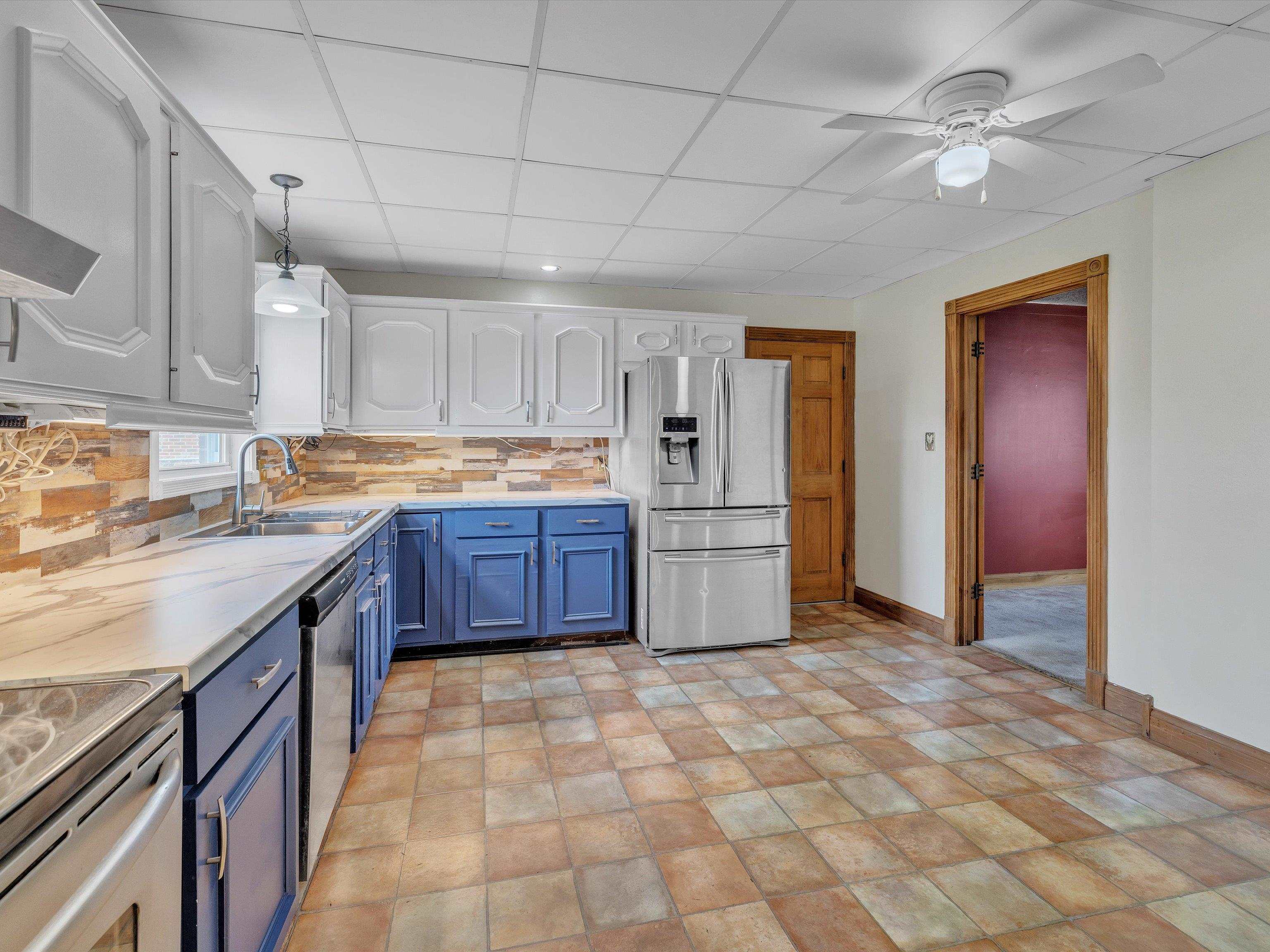 2320 CHATEAUGAY LP, Owensboro, Kentucky 42301, 4 Bedrooms Bedrooms, ,2 BathroomsBathrooms,Single Family Residence,For Sale,CHATEAUGAY LP,89679