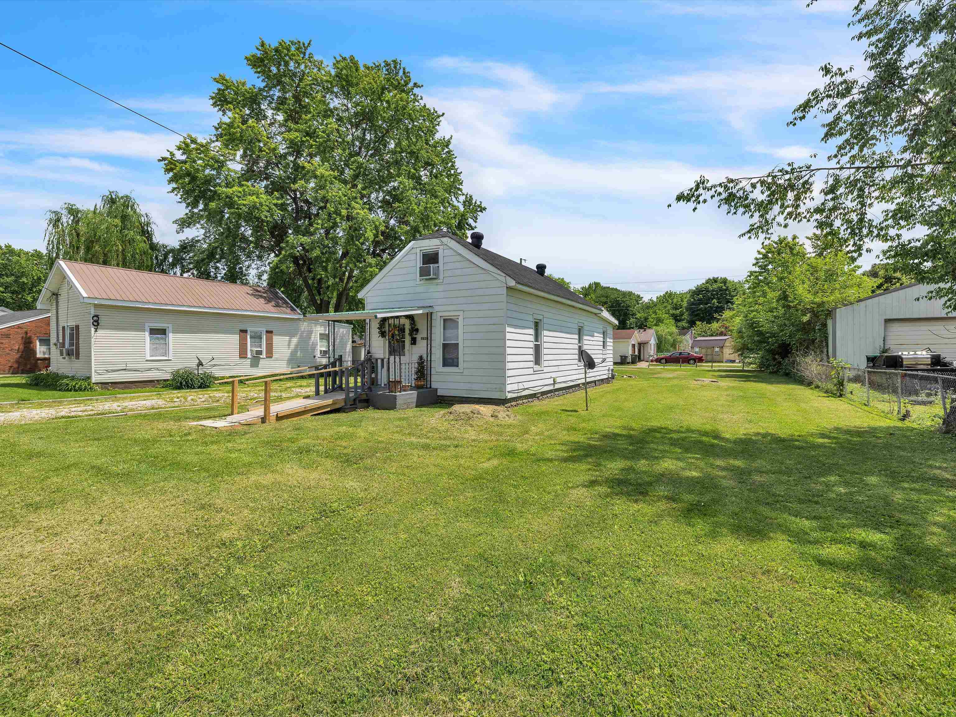 1620 19th Street, Owensboro, Kentucky 42303, 1 Bedroom Bedrooms, ,1 BathroomBathrooms,Single Family Residence,For Sale,19th Street,89682