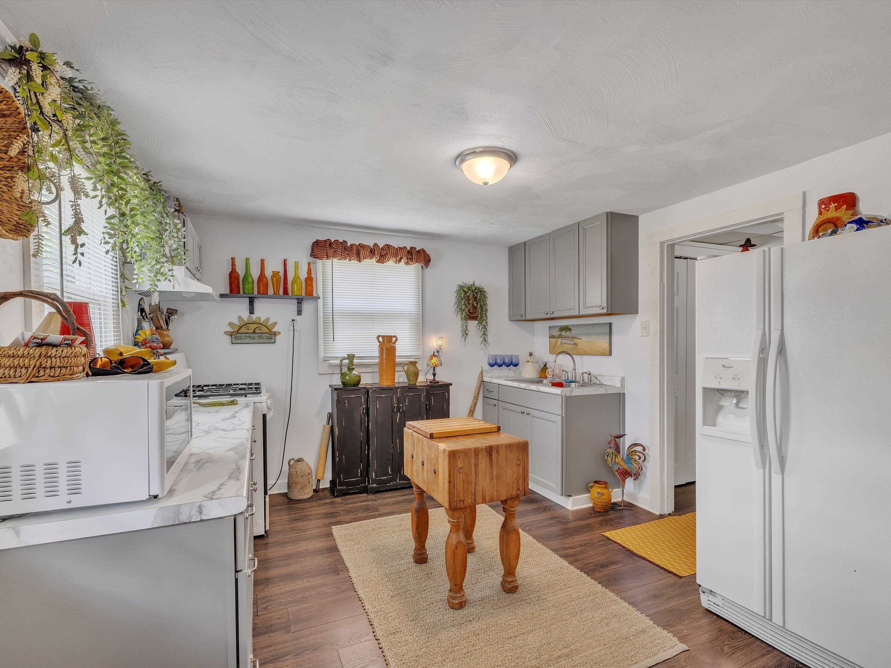 1620 19th Street, Owensboro, Kentucky 42303, 1 Bedroom Bedrooms, ,1 BathroomBathrooms,Single Family Residence,For Sale,19th Street,89682