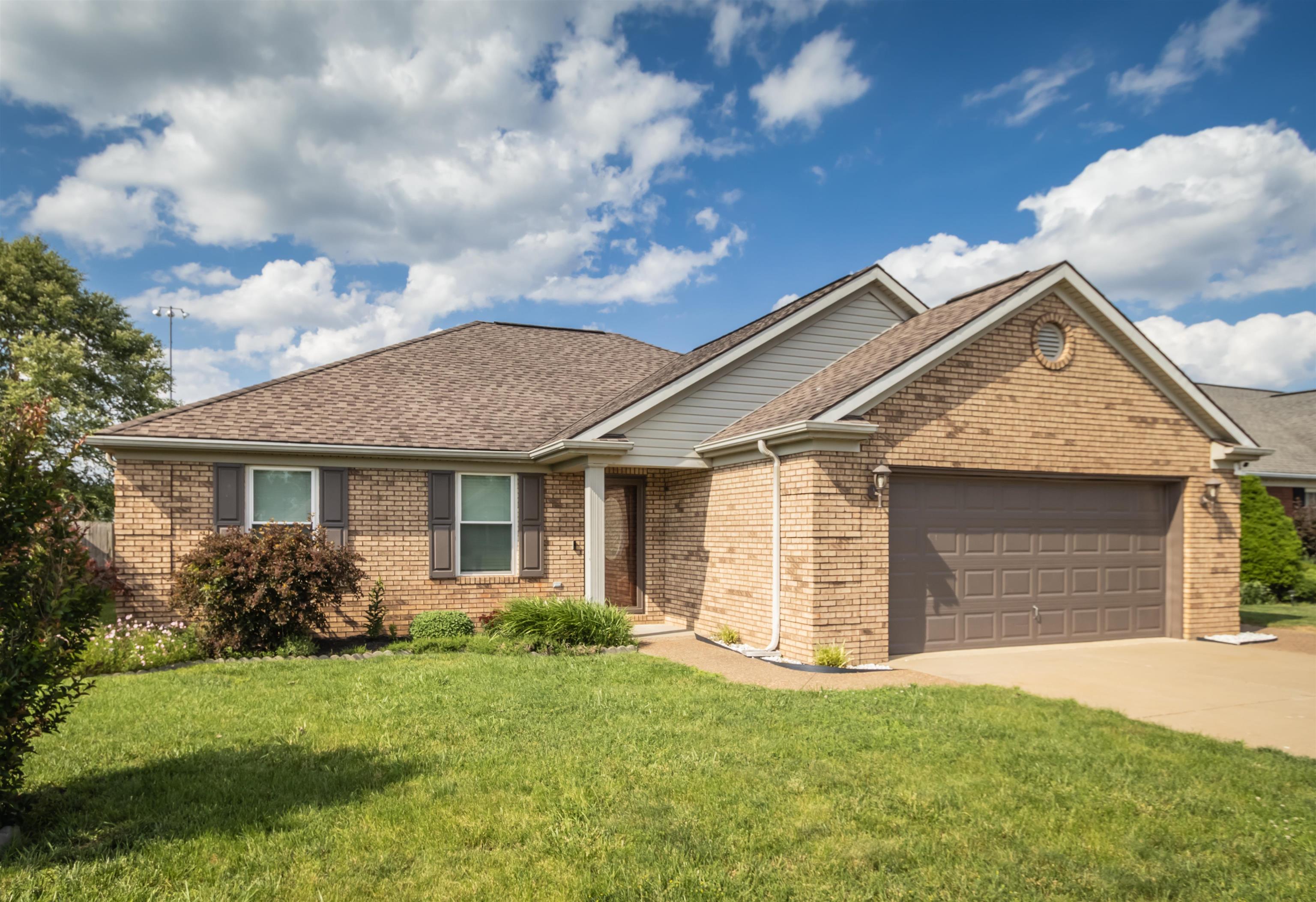 5373 Meadow Run Dr, Owensboro, Kentucky 42301, 3 Bedrooms Bedrooms, ,2 BathroomsBathrooms,Single Family Residence,For Sale,Meadow Run Dr,89684