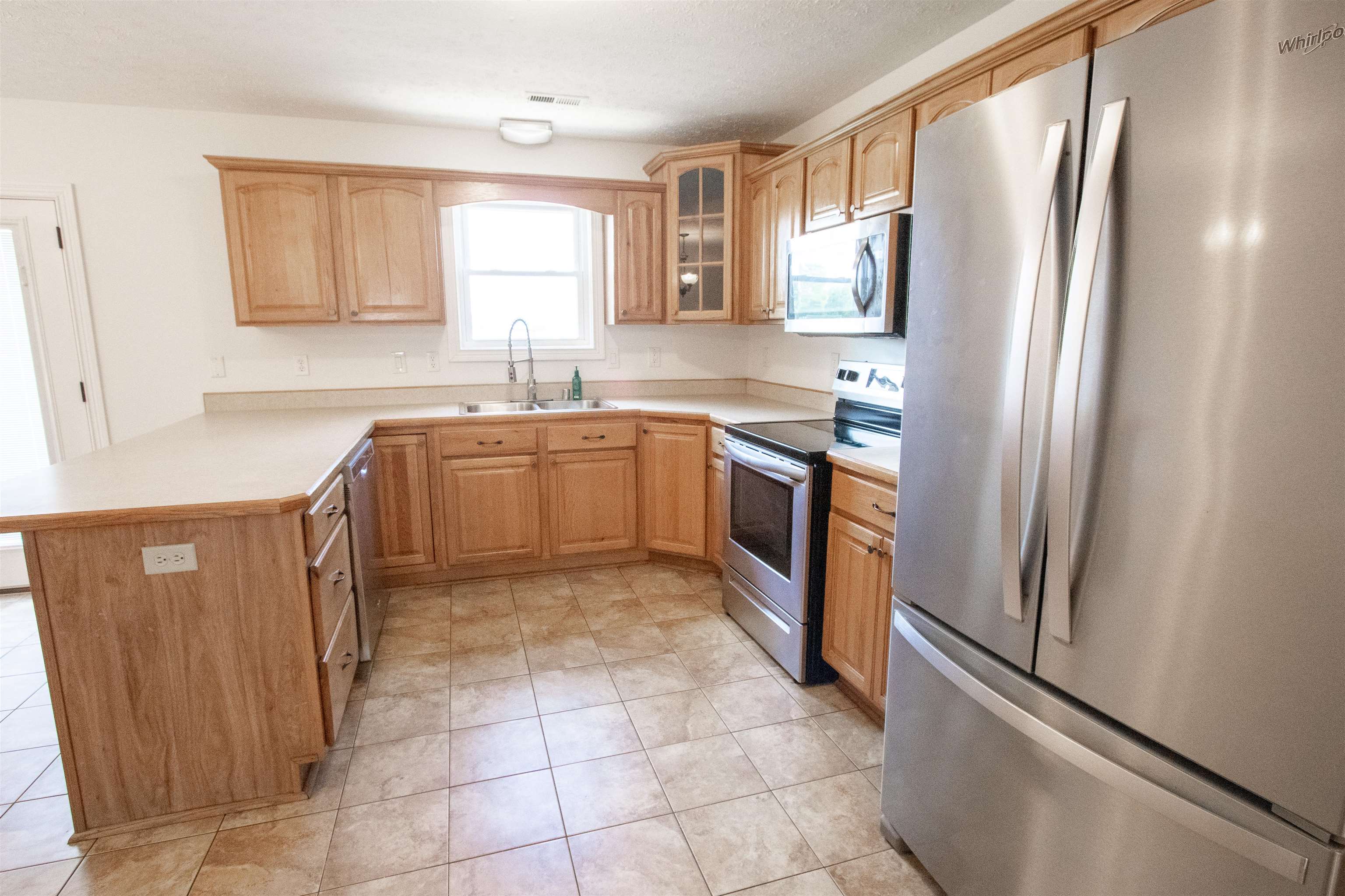5373 Meadow Run Dr, Owensboro, Kentucky 42301, 3 Bedrooms Bedrooms, ,2 BathroomsBathrooms,Single Family Residence,For Sale,Meadow Run Dr,89684