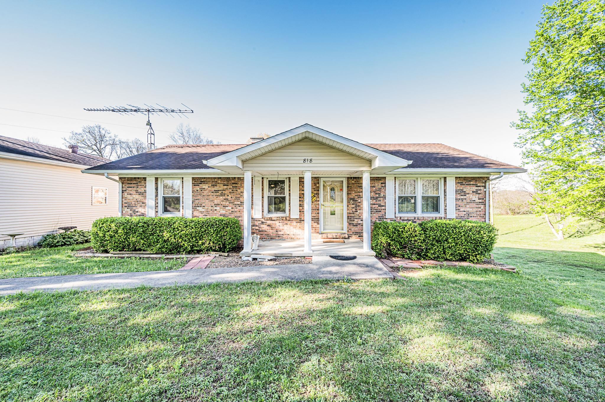 818 Cartwright Lane, Drakesboro, Kentucky 42337, 4 Bedrooms Bedrooms, ,2 BathroomsBathrooms,Single Family Residence,For Sale,Cartwright Lane,89686