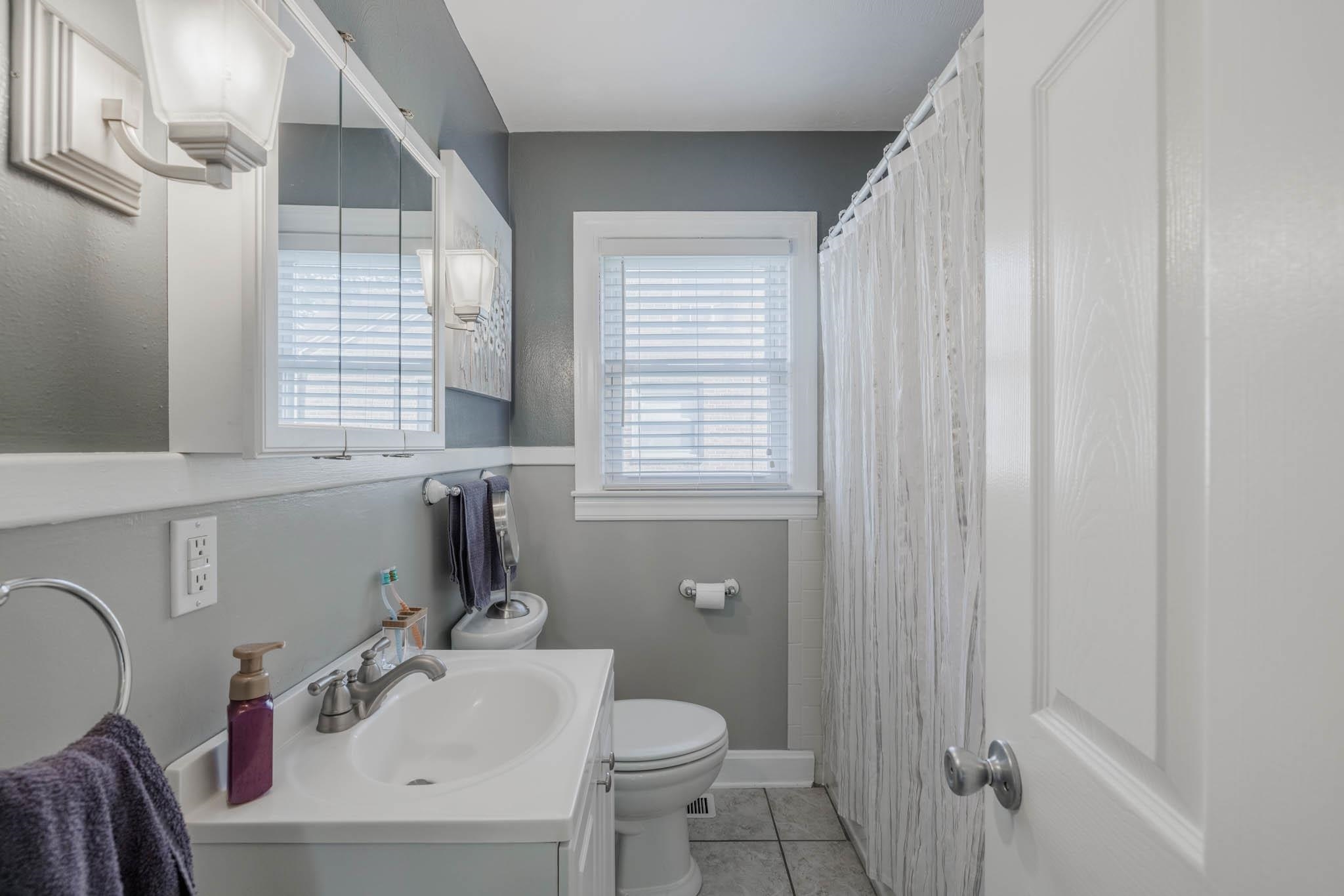 213 Redbud Rd, Owensboro, Kentucky 42303, 3 Bedrooms Bedrooms, ,1 BathroomBathrooms,Single Family Residence,For Sale,Redbud Rd,89687