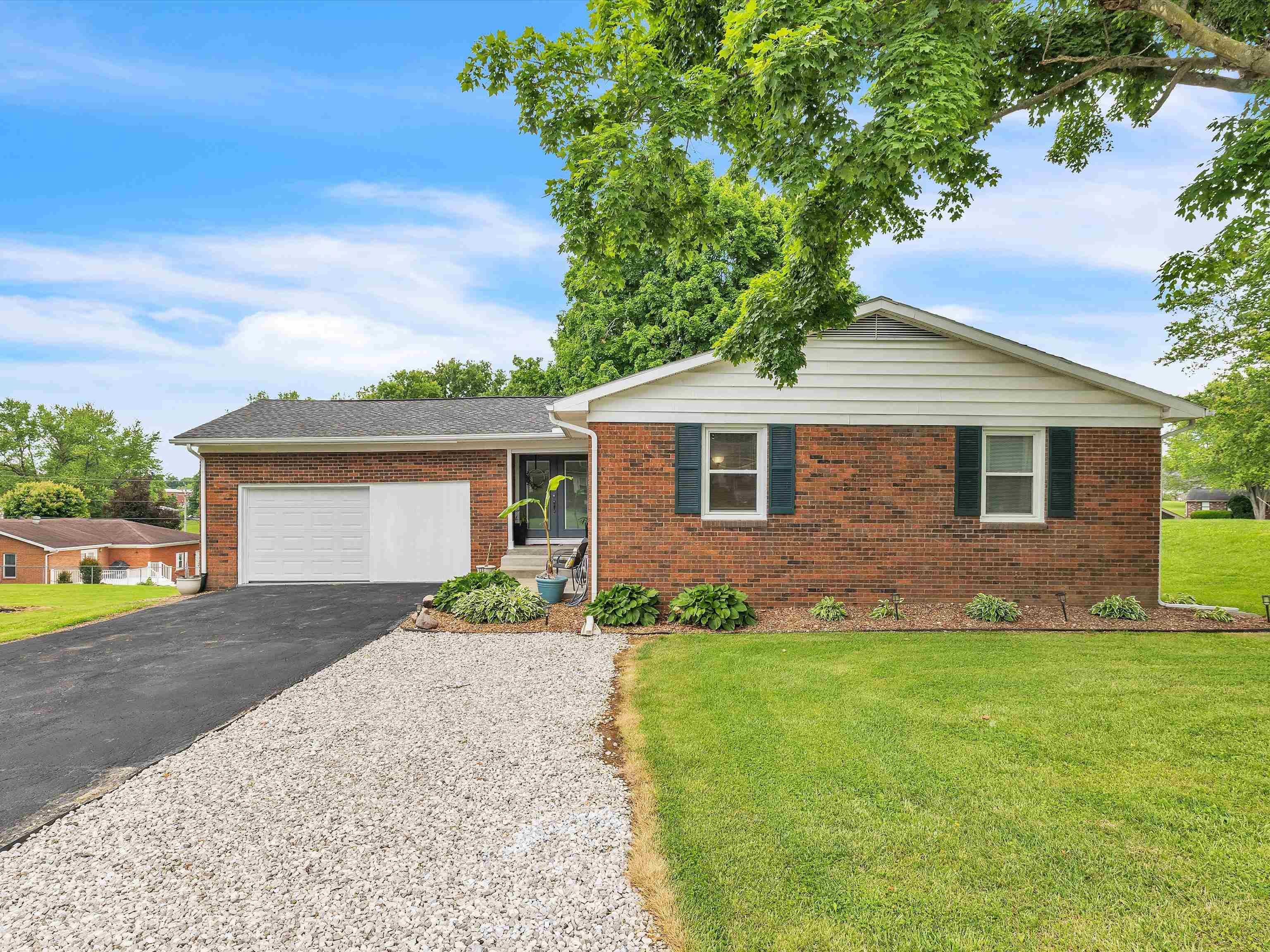 135 Donna Lou Lane, Hawesville, Kentucky 42348, 3 Bedrooms Bedrooms, ,2 BathroomsBathrooms,Single Family Residence,For Sale,Donna Lou Lane,89694