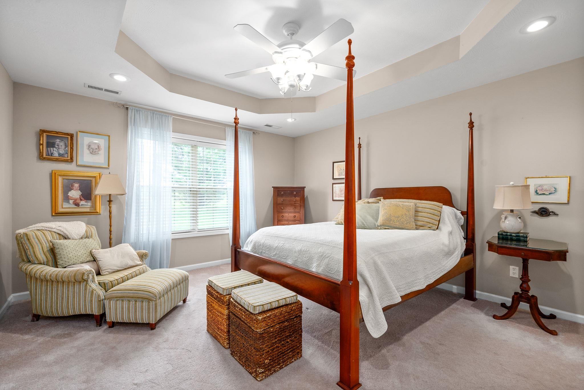 212 westminster pl, Hopkinsville, Kentucky 42240, 3 Bedrooms Bedrooms, ,2 BathroomsBathrooms,Single Family Residence,For Sale,westminster pl,89697
