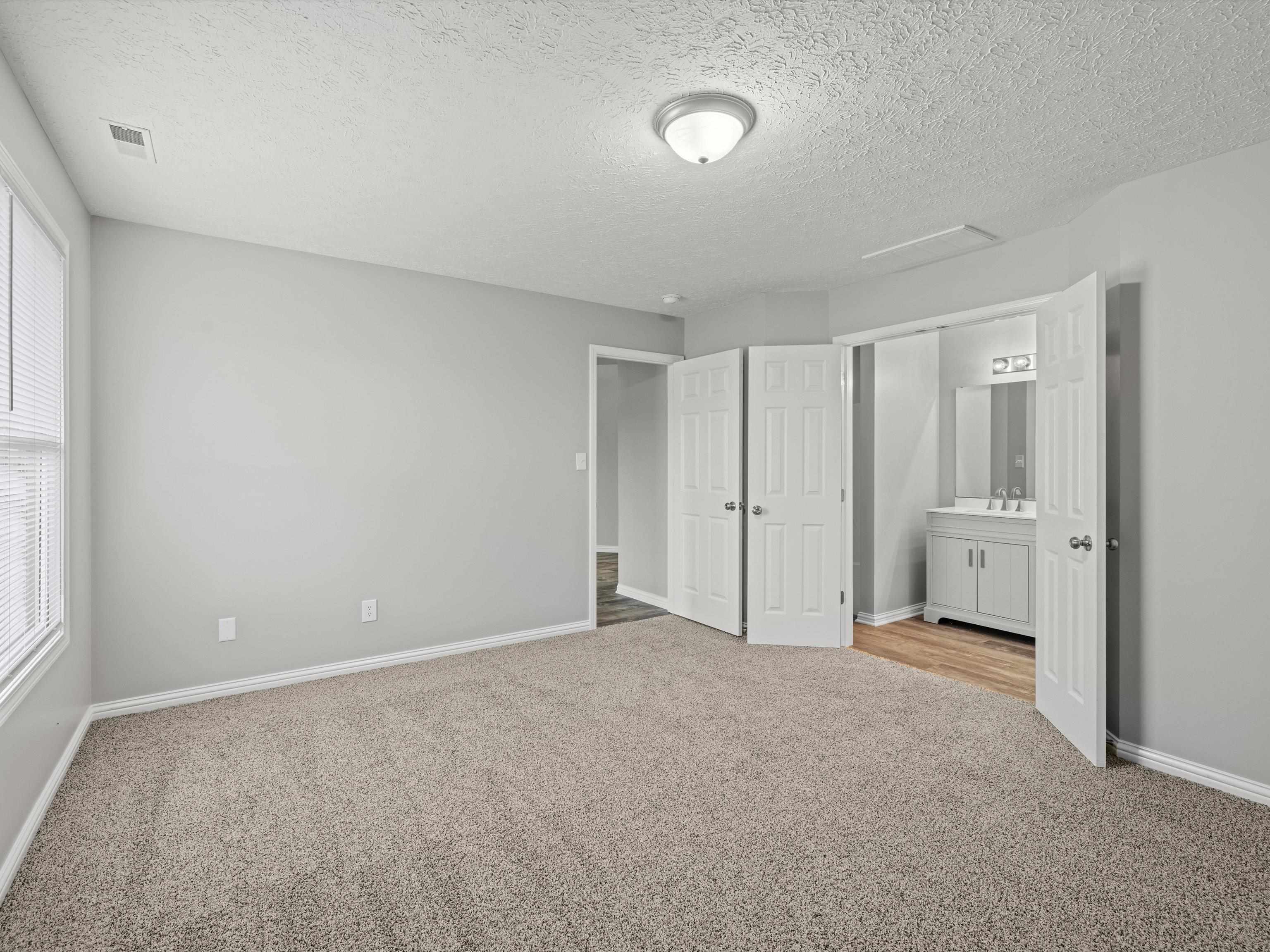 2447 Yewells Landing North, Owensboro, Kentucky 42303, 3 Bedrooms Bedrooms, ,2 BathroomsBathrooms,Single Family Residence,For Sale,Yewells Landing North,89699