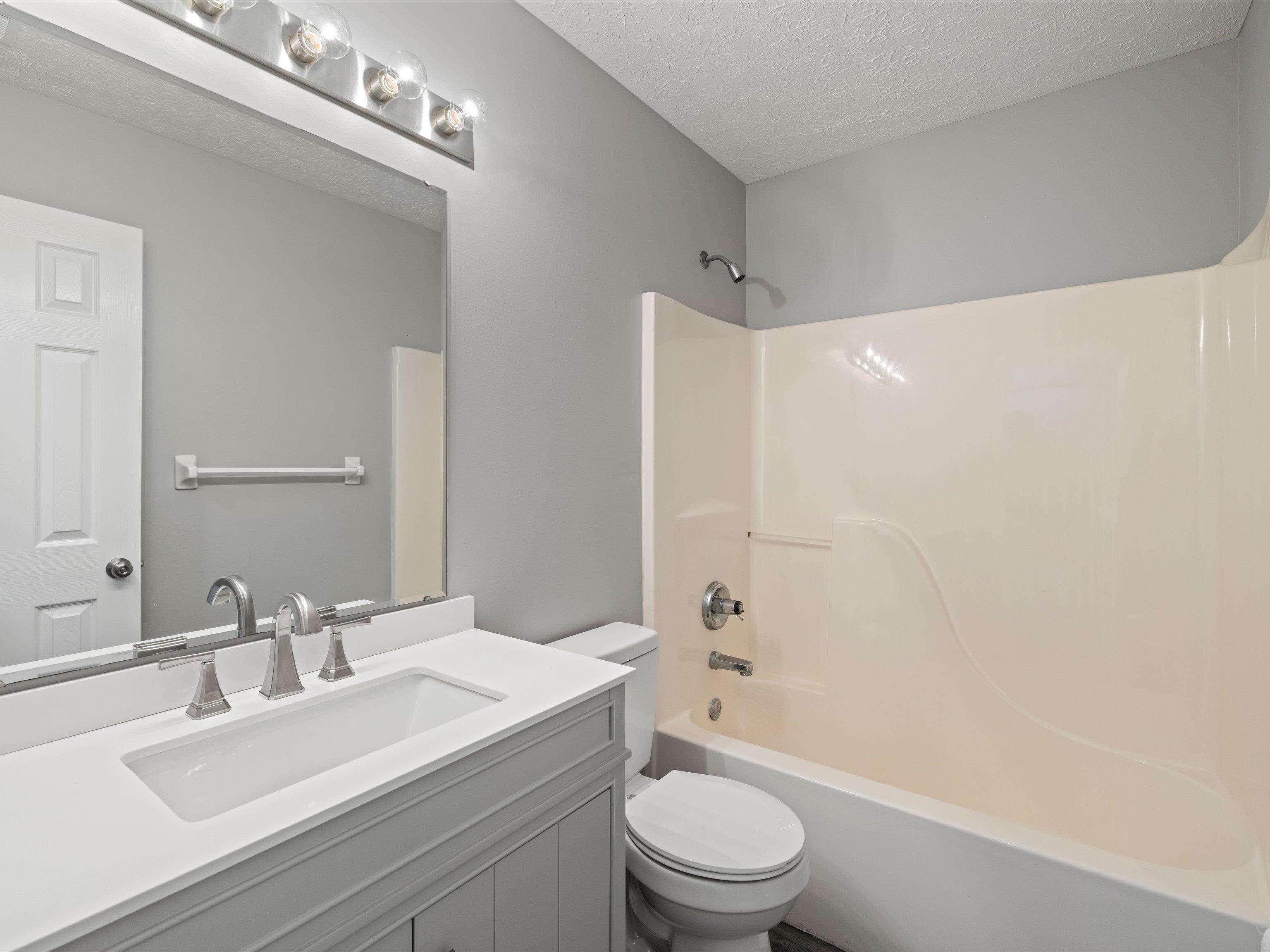 2447 Yewells Landing North, Owensboro, Kentucky 42303, 3 Bedrooms Bedrooms, ,2 BathroomsBathrooms,Single Family Residence,For Sale,Yewells Landing North,89699