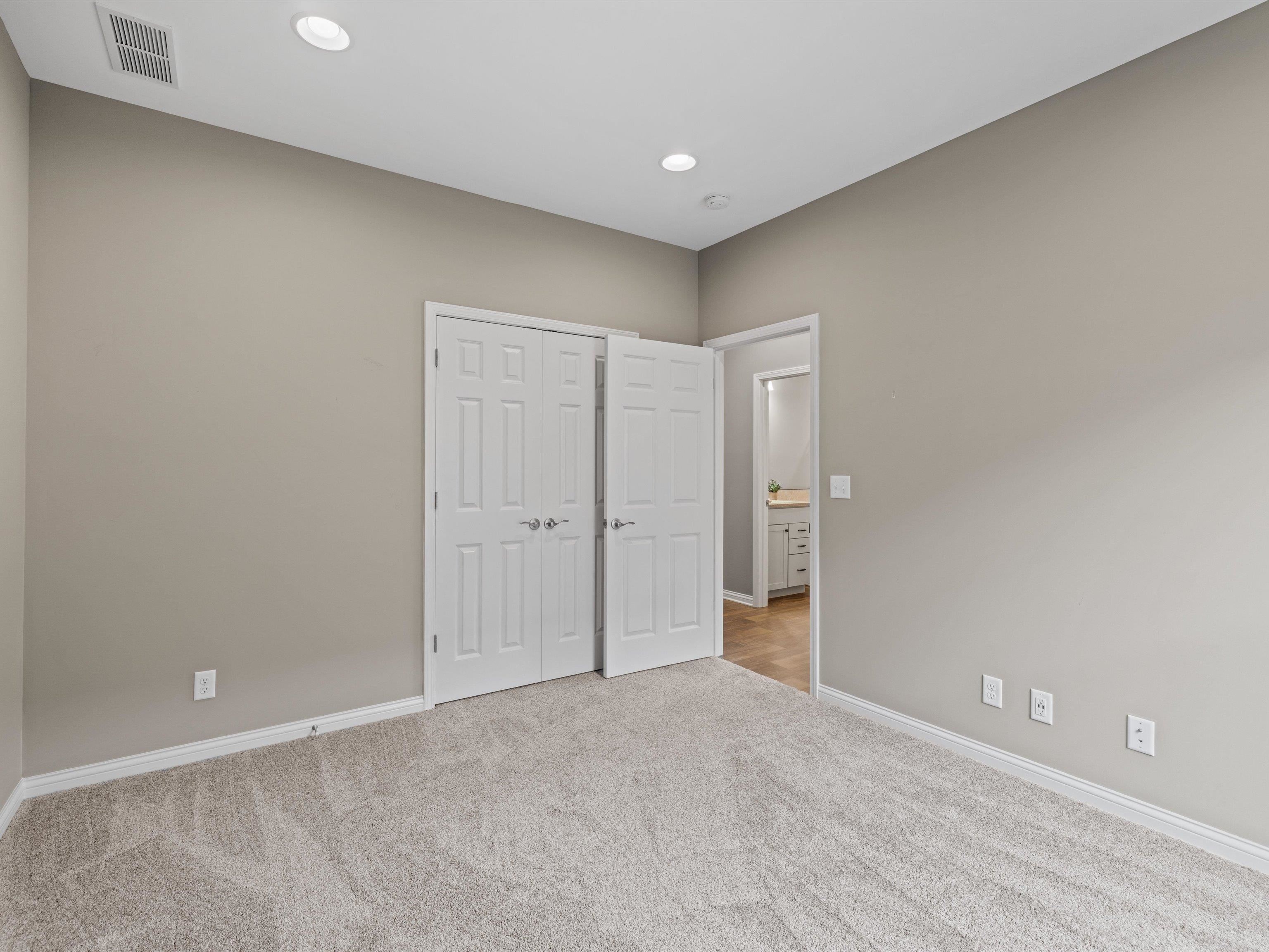 4025 Little Bluestem Drive, Owensboro, Kentucky 42303, 3 Bedrooms Bedrooms, ,2 BathroomsBathrooms,Single Family Residence,For Sale,Little Bluestem Drive,89700