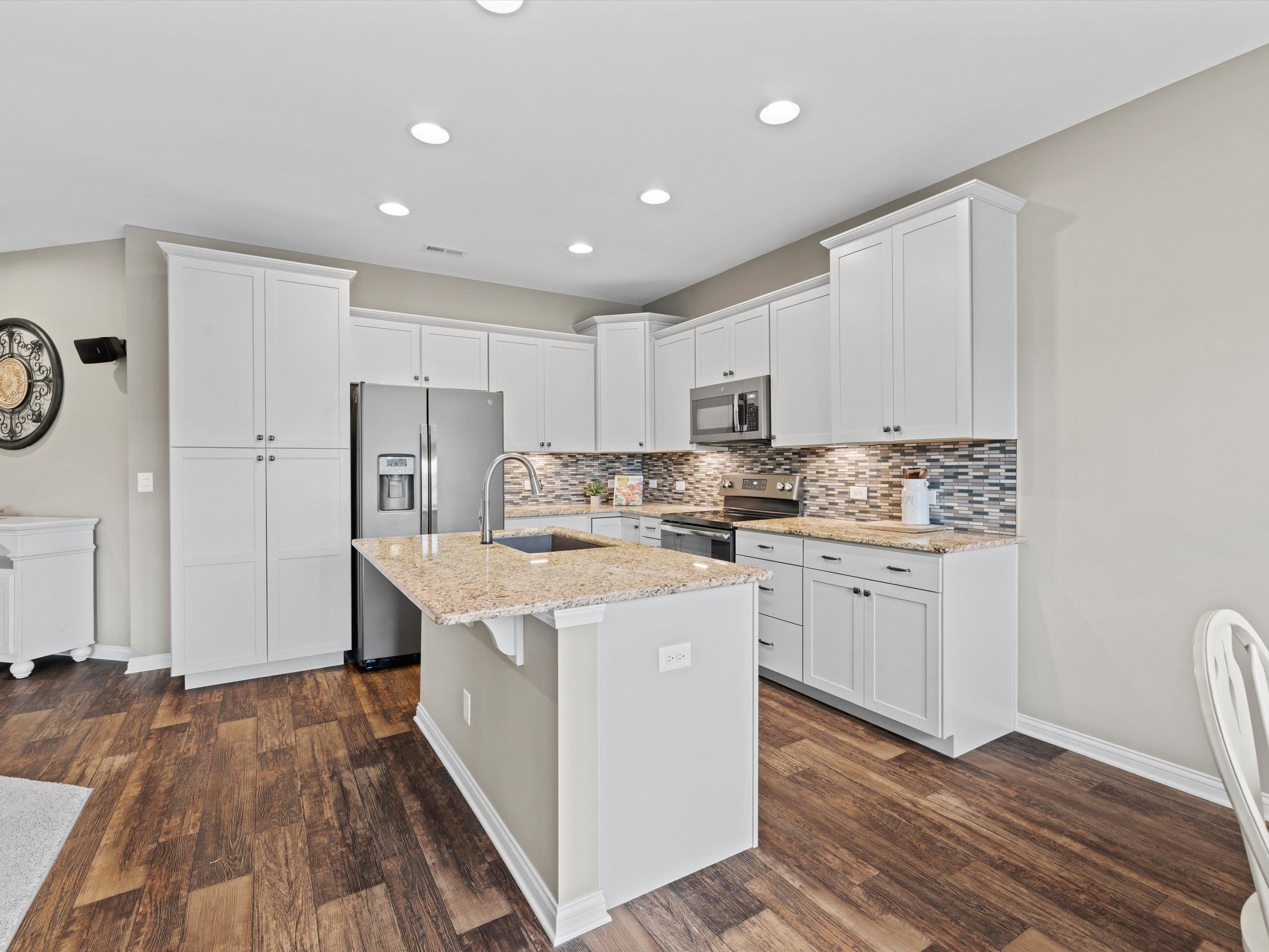 4025 Little Bluestem Drive, Owensboro, Kentucky 42303, 3 Bedrooms Bedrooms, ,2 BathroomsBathrooms,Single Family Residence,For Sale,Little Bluestem Drive,89700