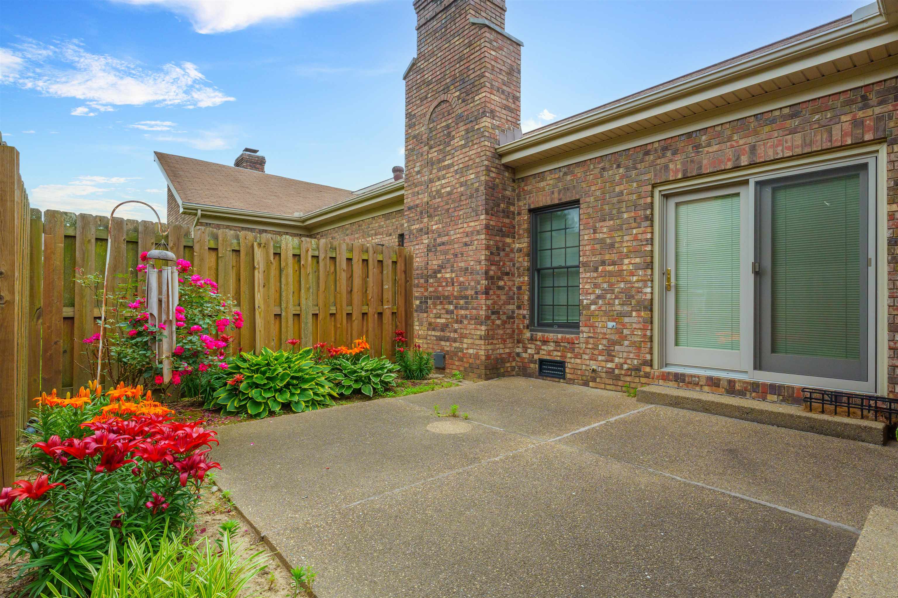 822 Live Oak Place, Owensboro, Kentucky 42303, 2 Bedrooms Bedrooms, ,2 BathroomsBathrooms,Townhouse,For Sale,Live Oak Place,89705