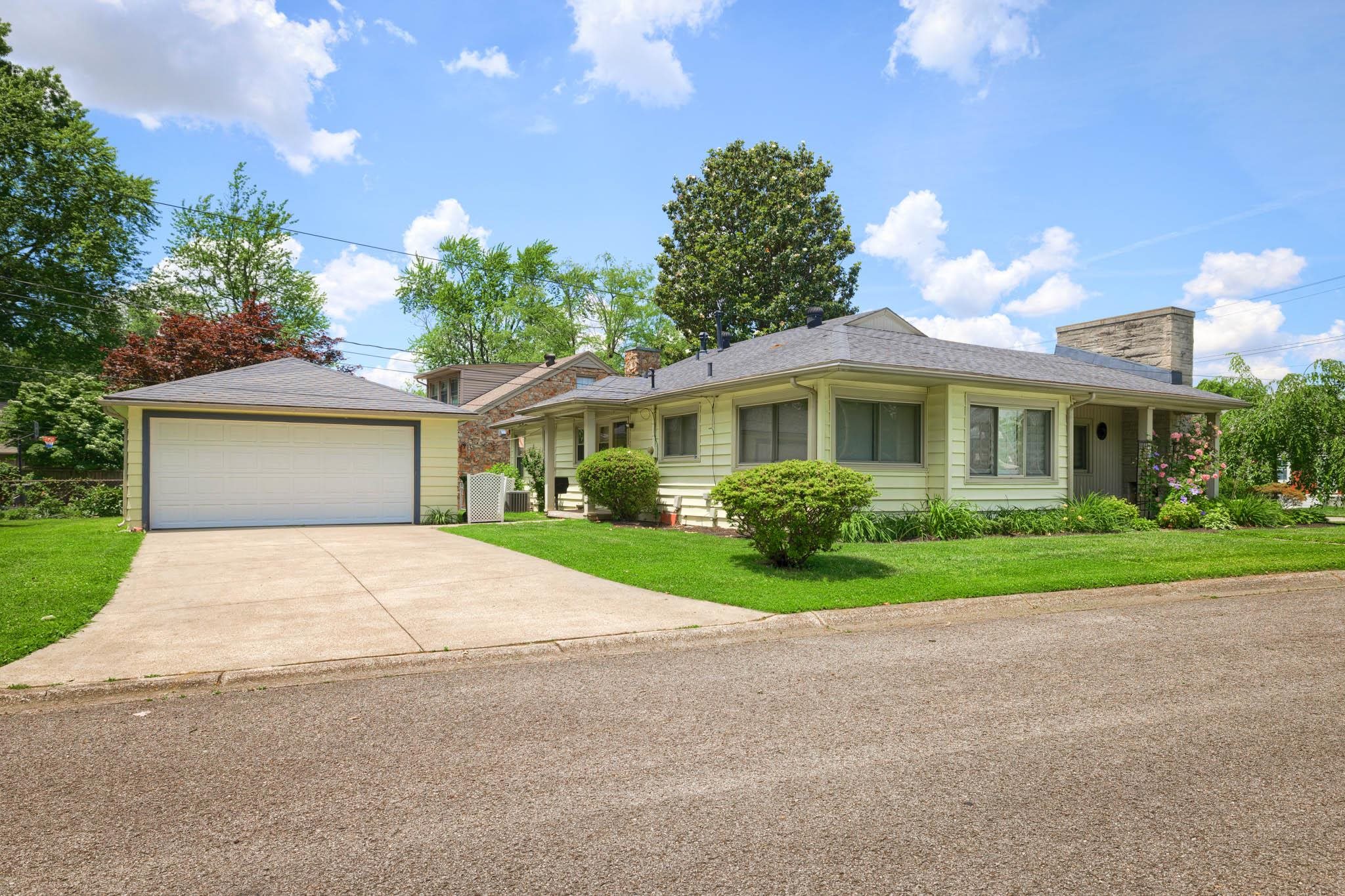 800 Maple Ave, Owensboro, Kentucky 42301-5019, 3 Bedrooms Bedrooms, ,1 BathroomBathrooms,Single Family Residence,For Sale,Maple Ave,89707