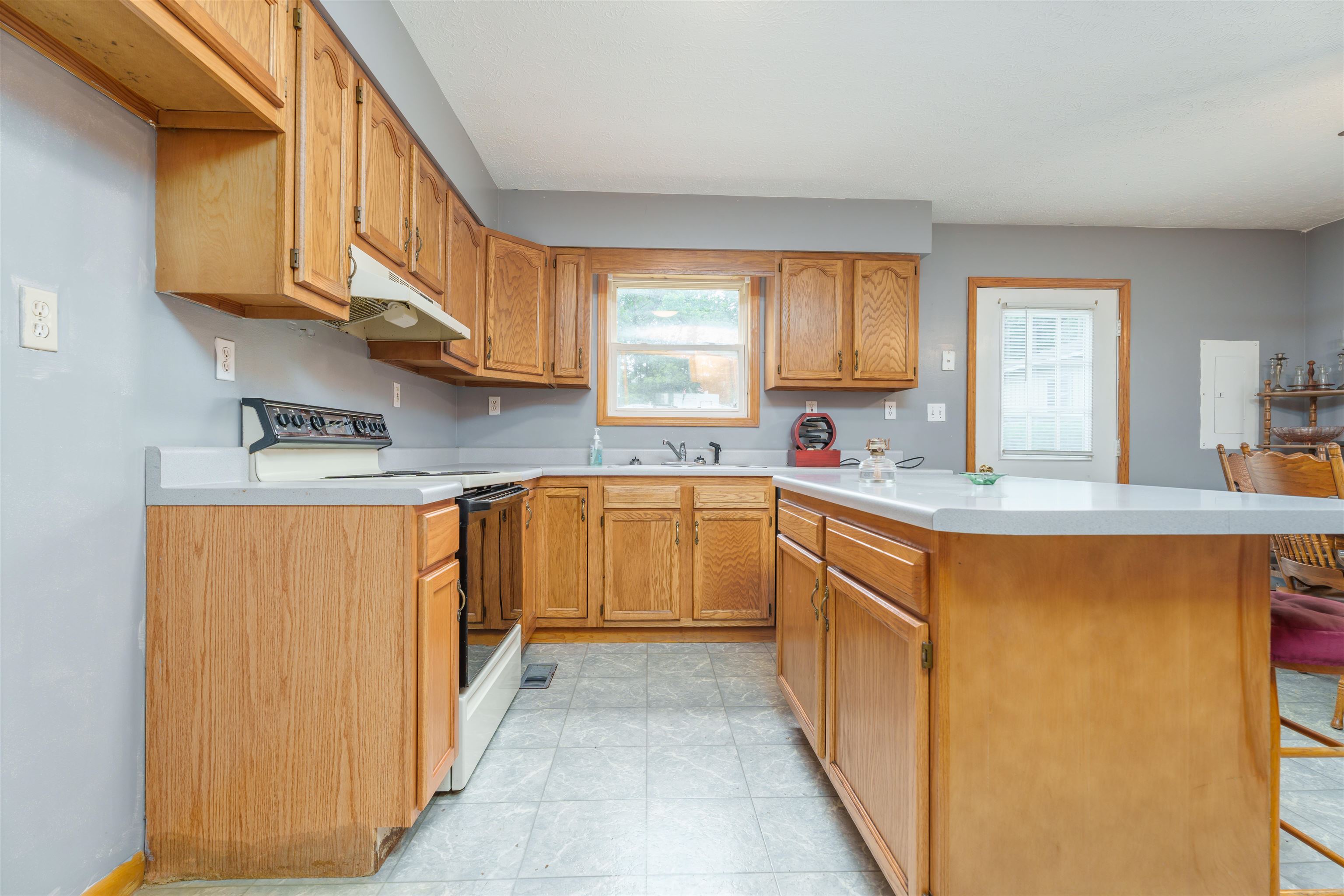408 Horse Branch Church Lane, Horse Branch, Kentucky 42349, 2 Bedrooms Bedrooms, ,1 BathroomBathrooms,Single Family Residence,For Sale,Horse Branch Church Lane,89708