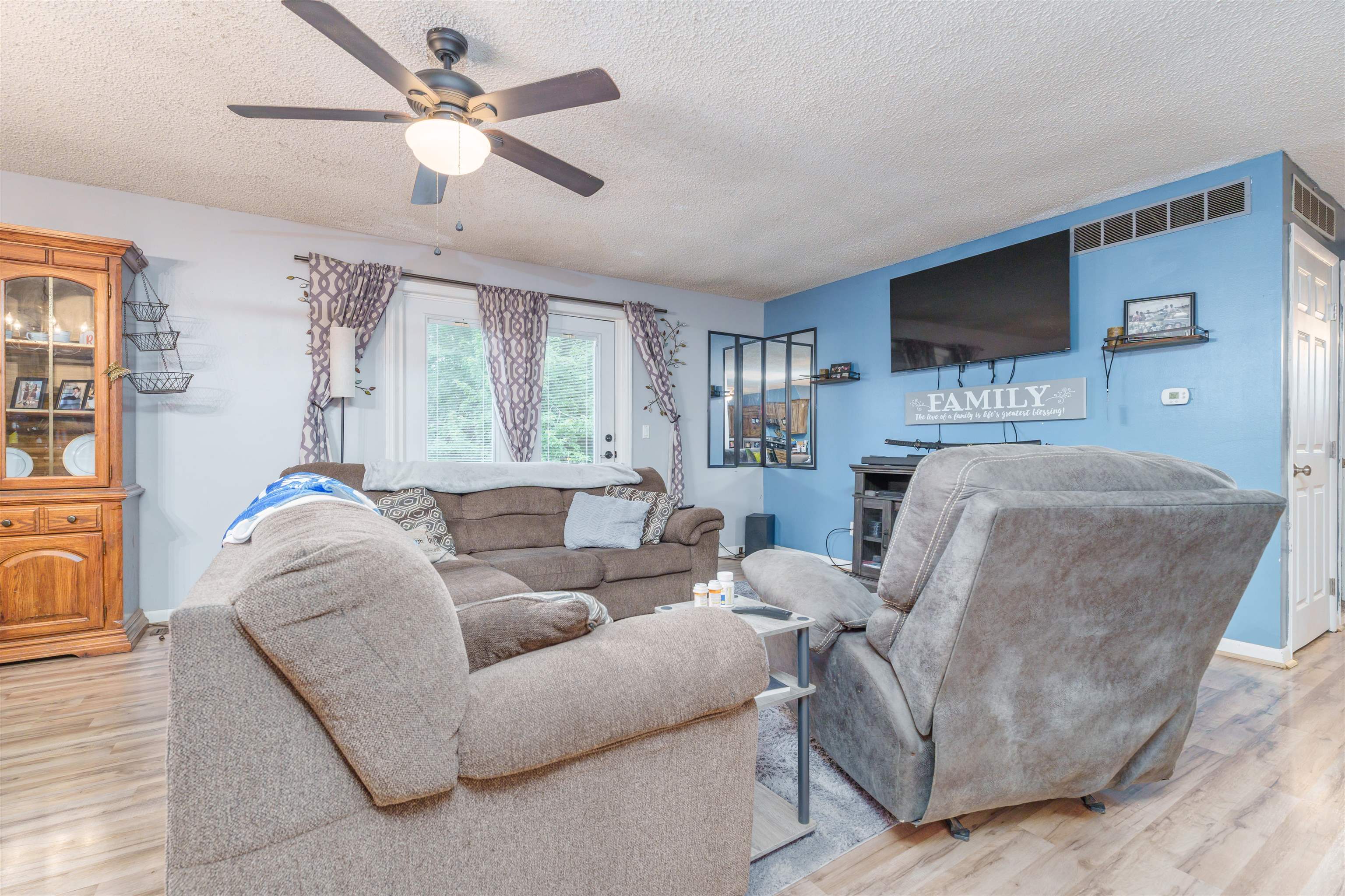 8524 Eastland Dr, Spottsville, Kentucky 42458, 4 Bedrooms Bedrooms, ,2 BathroomsBathrooms,Single Family Residence,For Sale,Eastland Dr,89709