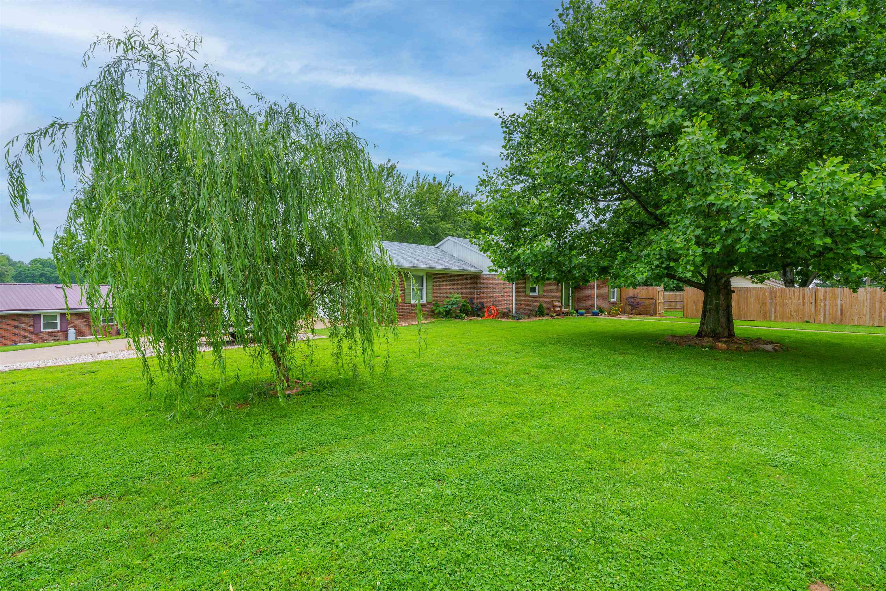 8524 Eastland Dr, Spottsville, Kentucky 42458, 4 Bedrooms Bedrooms, ,2 BathroomsBathrooms,Single Family Residence,For Sale,Eastland Dr,89709