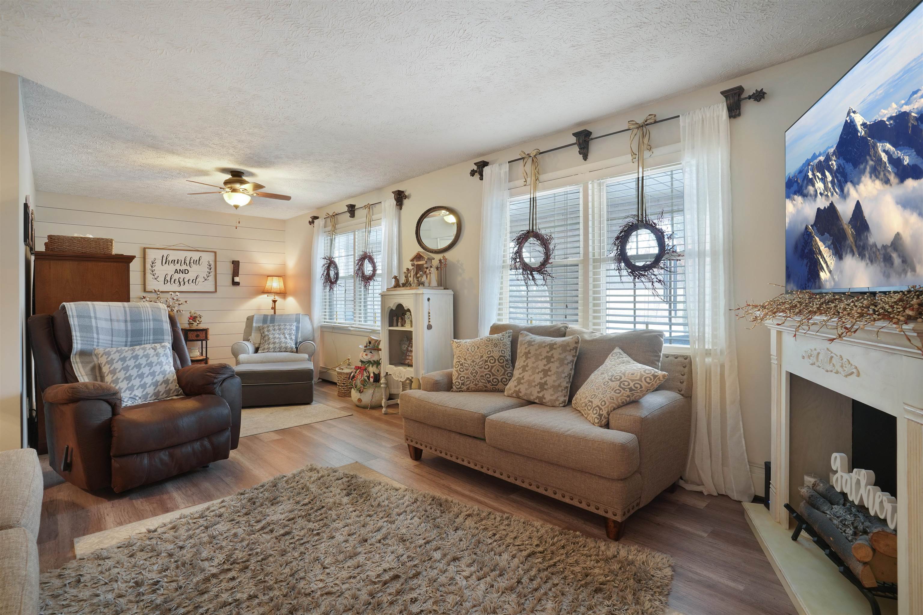 2838 State Road 161, Rockport, Indiana 47635, 4 Bedrooms Bedrooms, ,3 BathroomsBathrooms,Single Family Residence,For Sale,State Road 161,89710