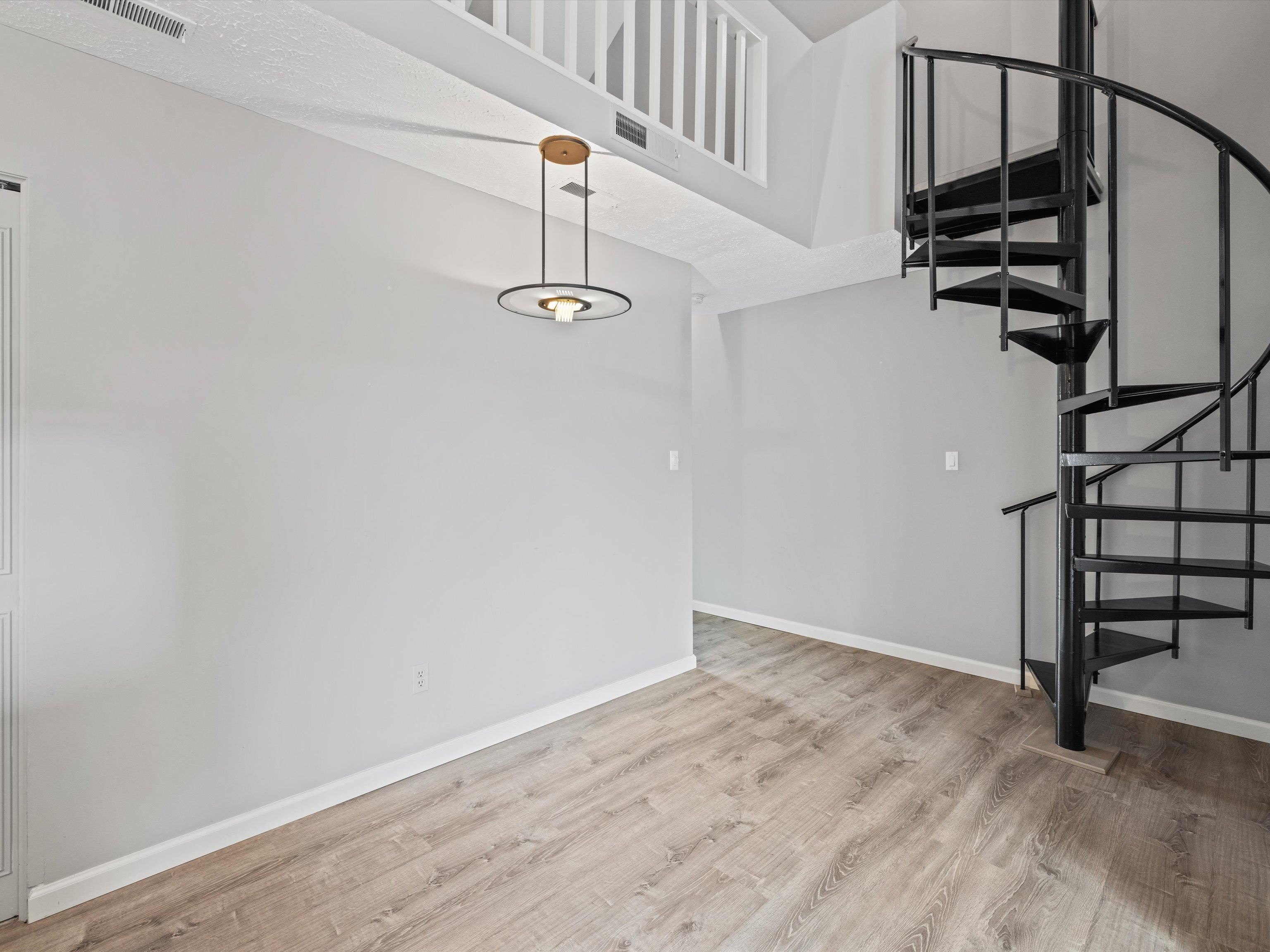 4321 Loft Cove, Owensboro, Kentucky 42303, 2 Bedrooms Bedrooms, ,1 BathroomBathrooms,Townhouse,For Sale,Loft Cove,89712