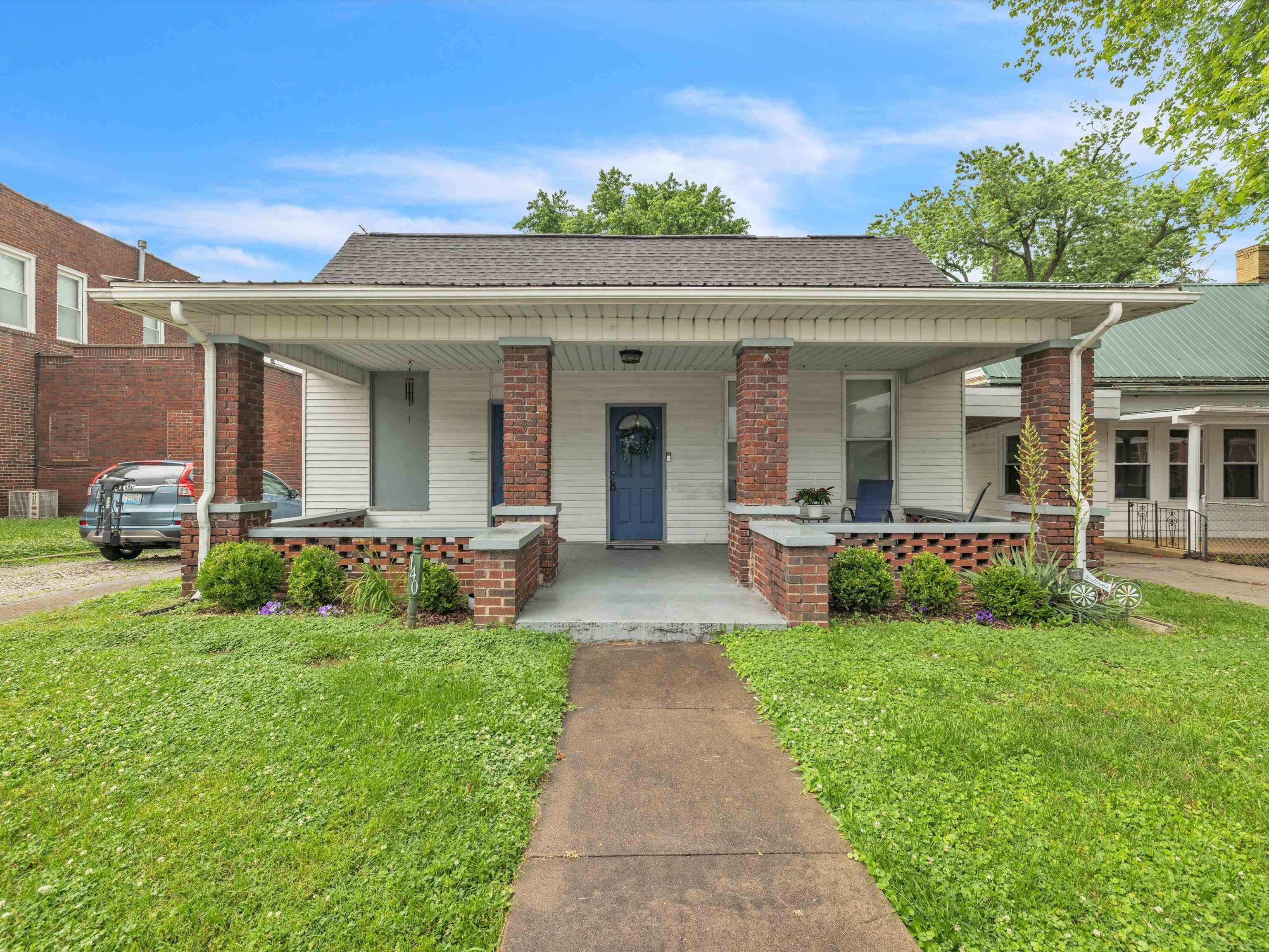 140 Main St, Hawesville, Kentucky 42348, 2 Bedrooms Bedrooms, ,1 BathroomBathrooms,Single Family Residence,For Sale,Main St,89713