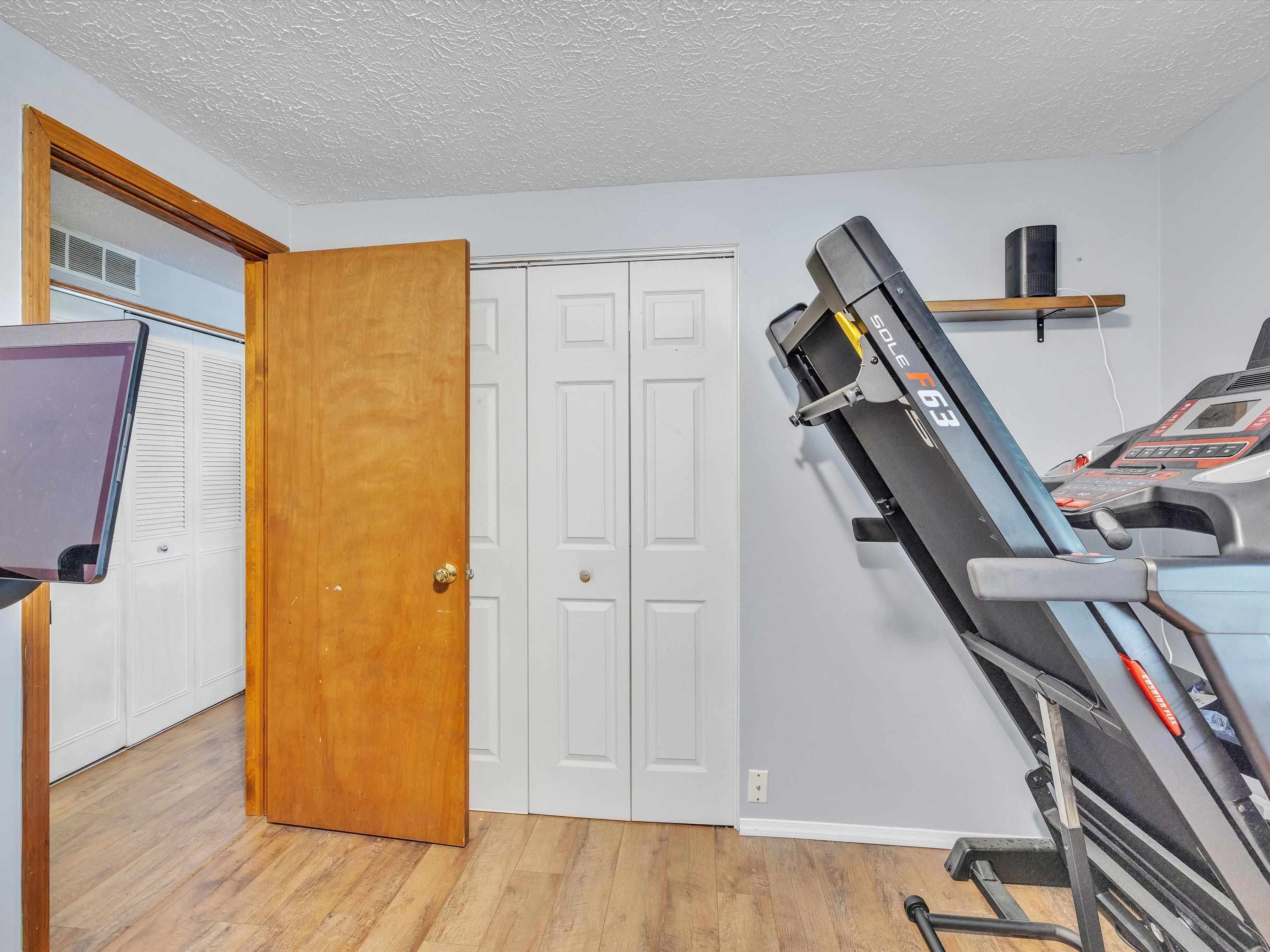 2424 Strickland Drive, Owensboro, Kentucky 42301, 3 Bedrooms Bedrooms, ,1 BathroomBathrooms,Single Family Residence,For Sale,Strickland Drive,89714