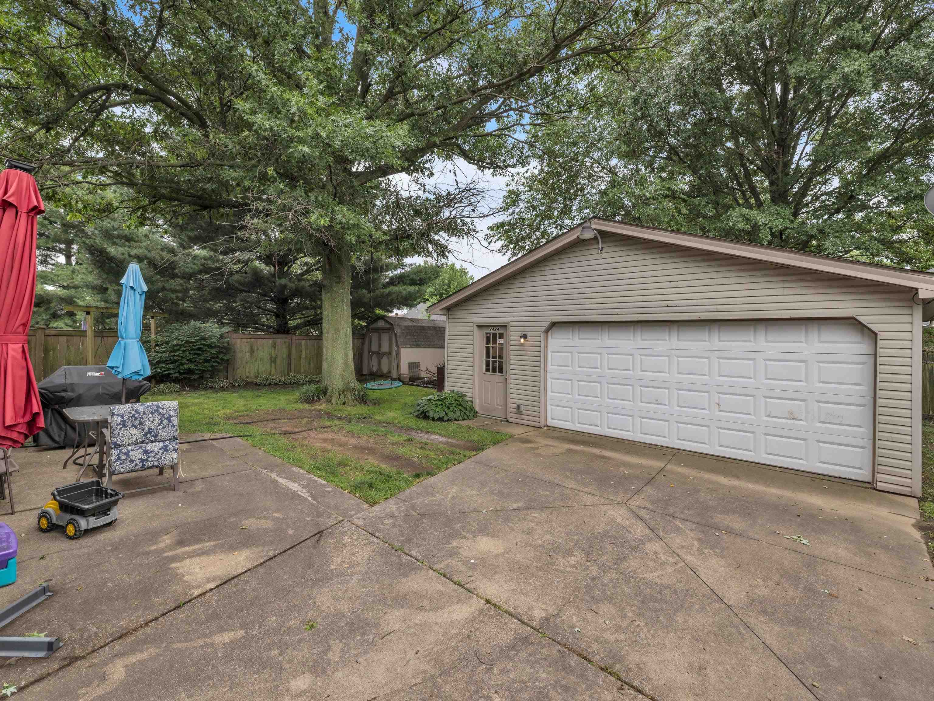 2424 Strickland Drive, Owensboro, Kentucky 42301, 3 Bedrooms Bedrooms, ,1 BathroomBathrooms,Single Family Residence,For Sale,Strickland Drive,89714