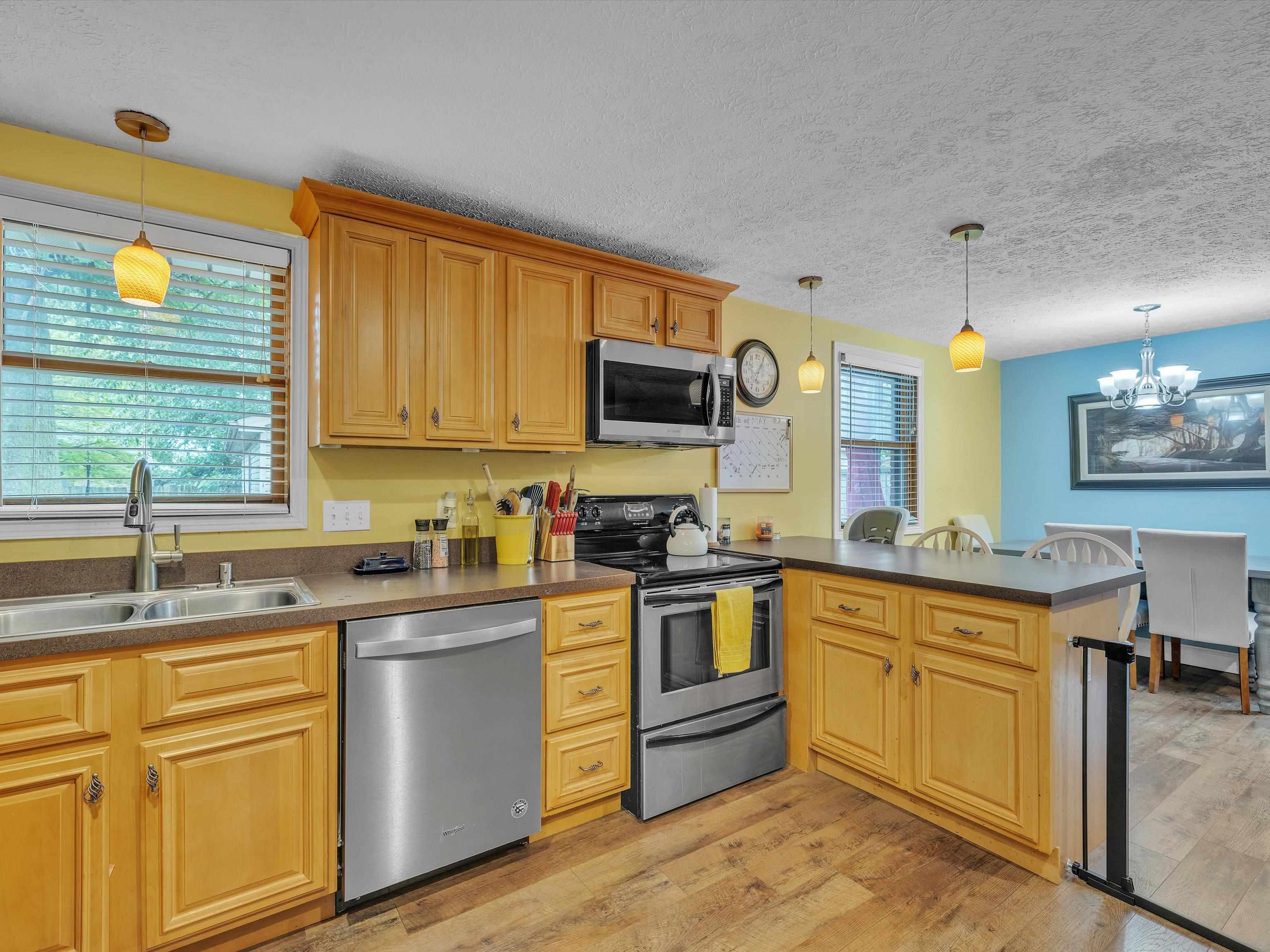 2424 Strickland Drive, Owensboro, Kentucky 42301, 3 Bedrooms Bedrooms, ,1 BathroomBathrooms,Single Family Residence,For Sale,Strickland Drive,89714