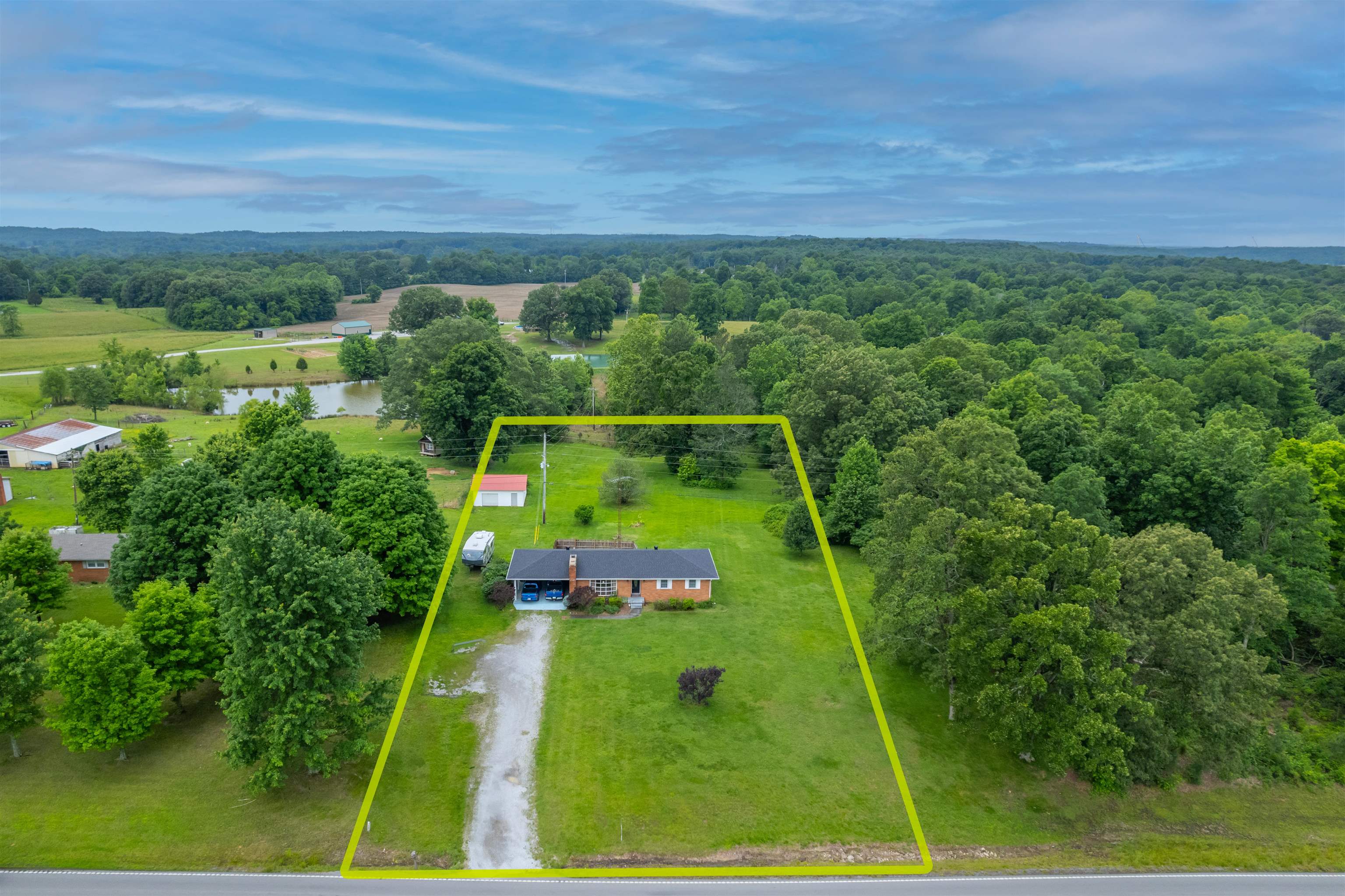 3252 Highway 231, Beaver Dam, Kentucky 42320, 3 Bedrooms Bedrooms, ,2 BathroomsBathrooms,Single Family Residence,For Sale,Highway 231,89716