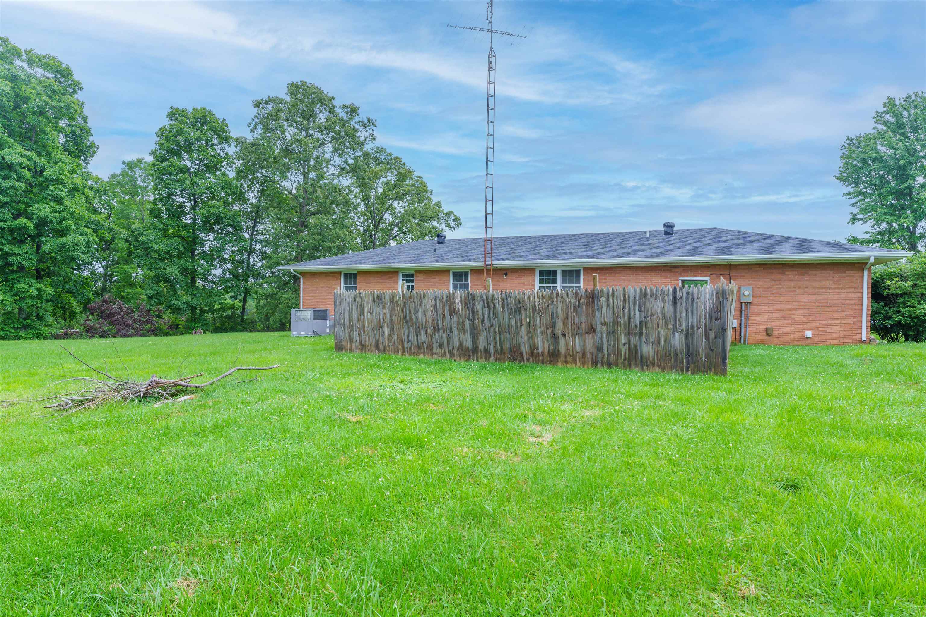 3252 Highway 231, Beaver Dam, Kentucky 42320, 3 Bedrooms Bedrooms, ,2 BathroomsBathrooms,Single Family Residence,For Sale,Highway 231,89716