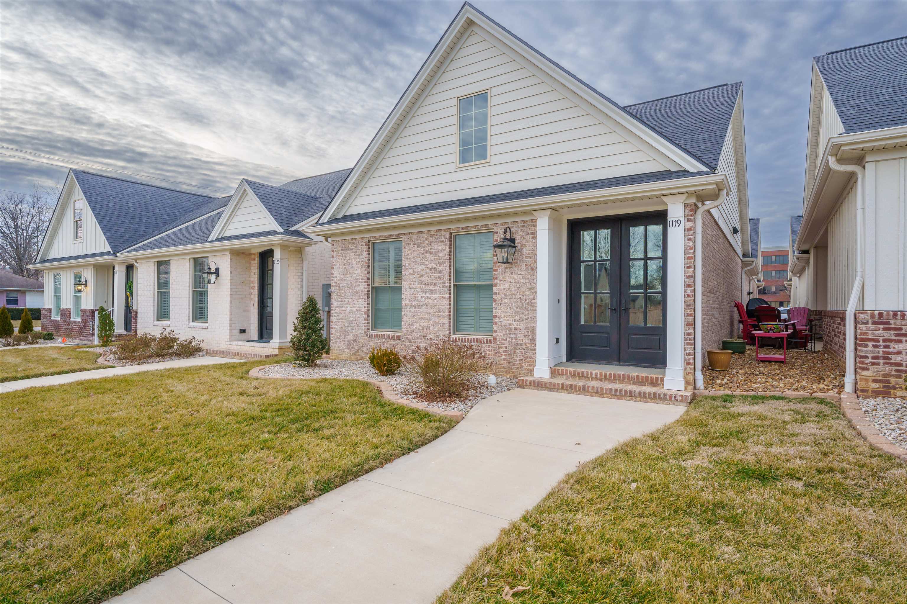 1119 Hill Ave, Owensboro, Kentucky 42301, 2 Bedrooms Bedrooms, ,2 BathroomsBathrooms,Single Family Residence,For Sale,Hill Ave,89717