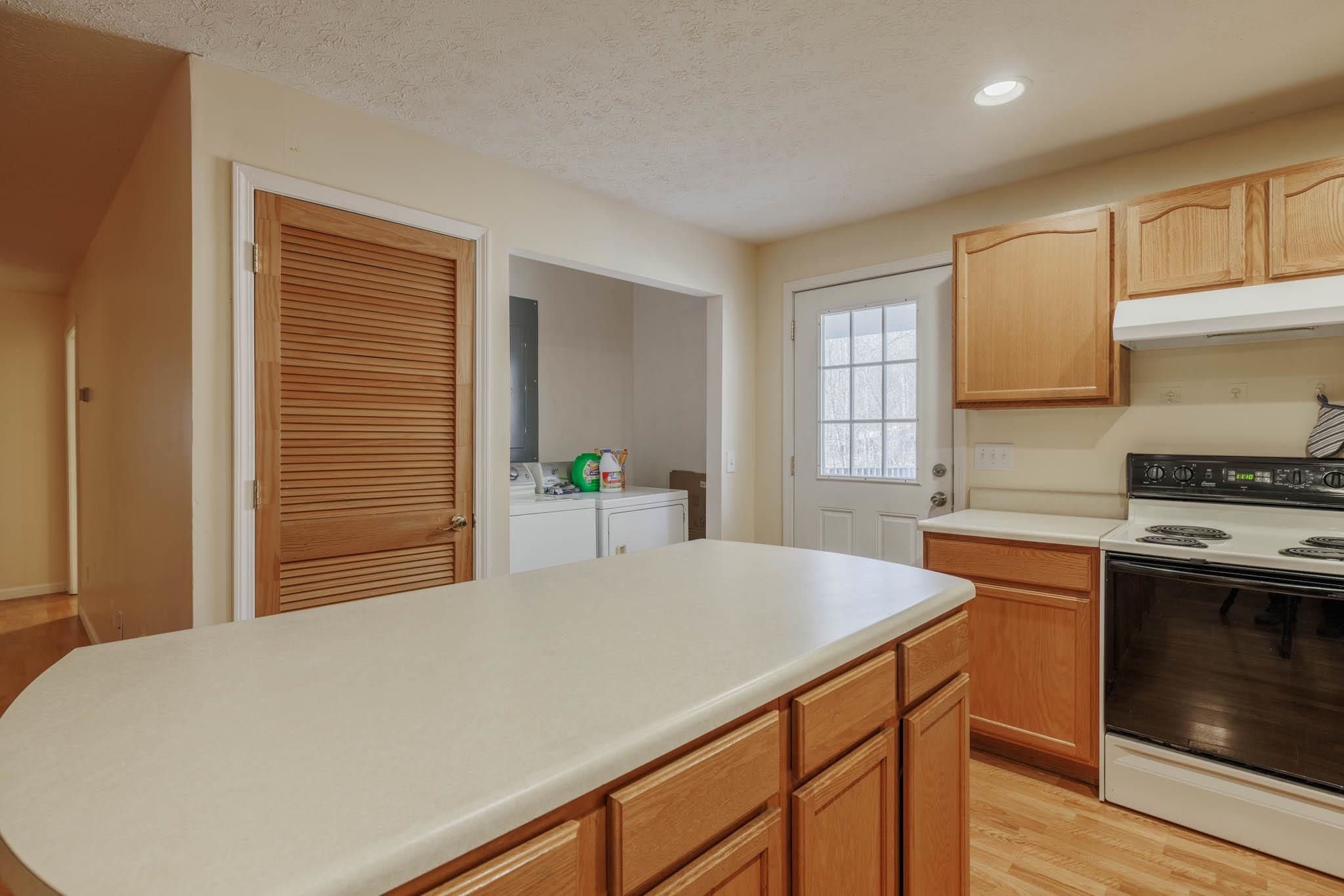 270 State Route 144 W, Hawesville, Kentucky 42348, 2 Bedrooms Bedrooms, ,1 BathroomBathrooms,Single Family Residence,For Sale,State Route 144 W,89722