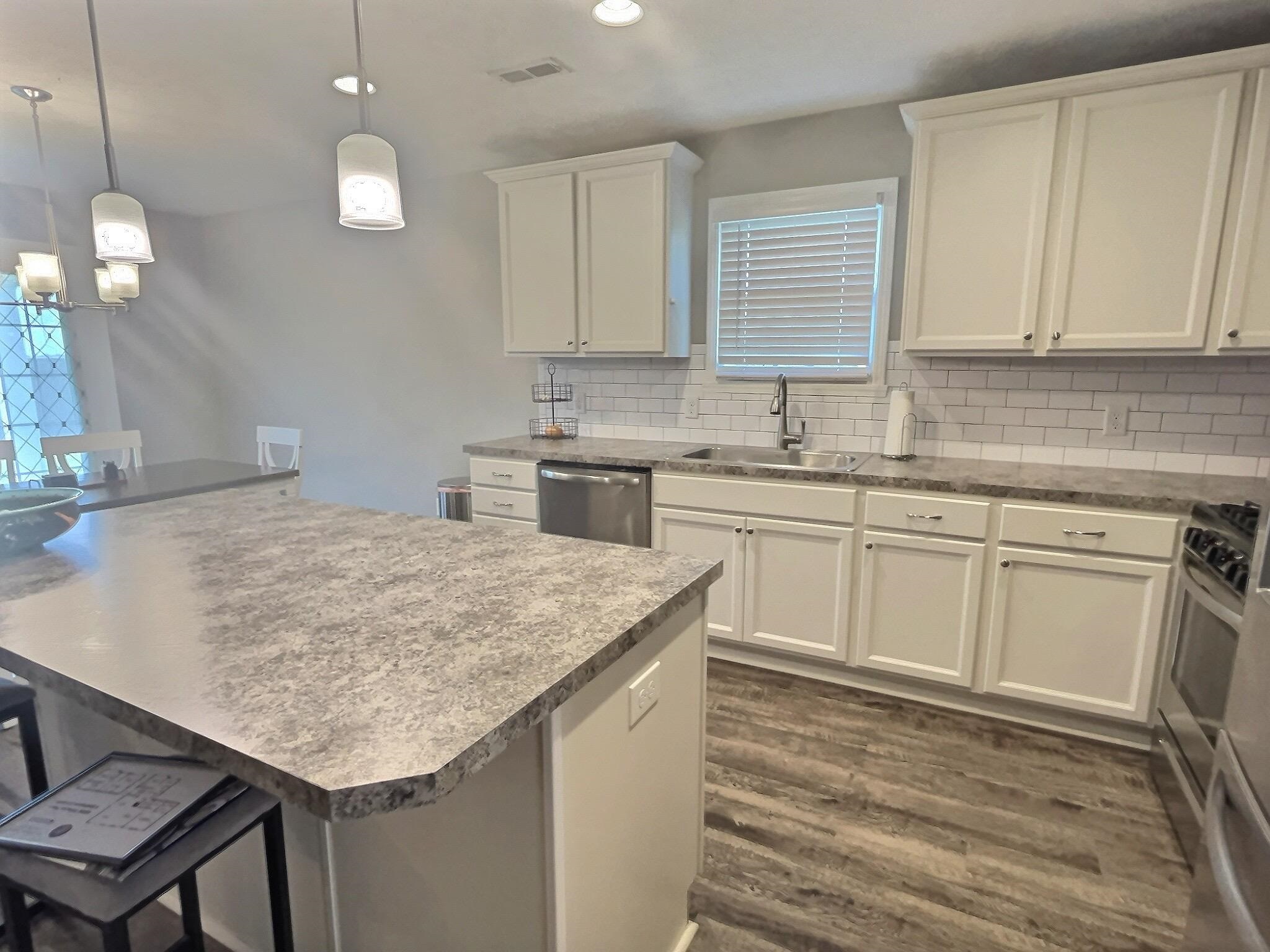 5206 Trifecta Place, Owensboro, Kentucky 42301, 4 Bedrooms Bedrooms, ,2 BathroomsBathrooms,Single Family Residence,For Sale,Trifecta Place,89723