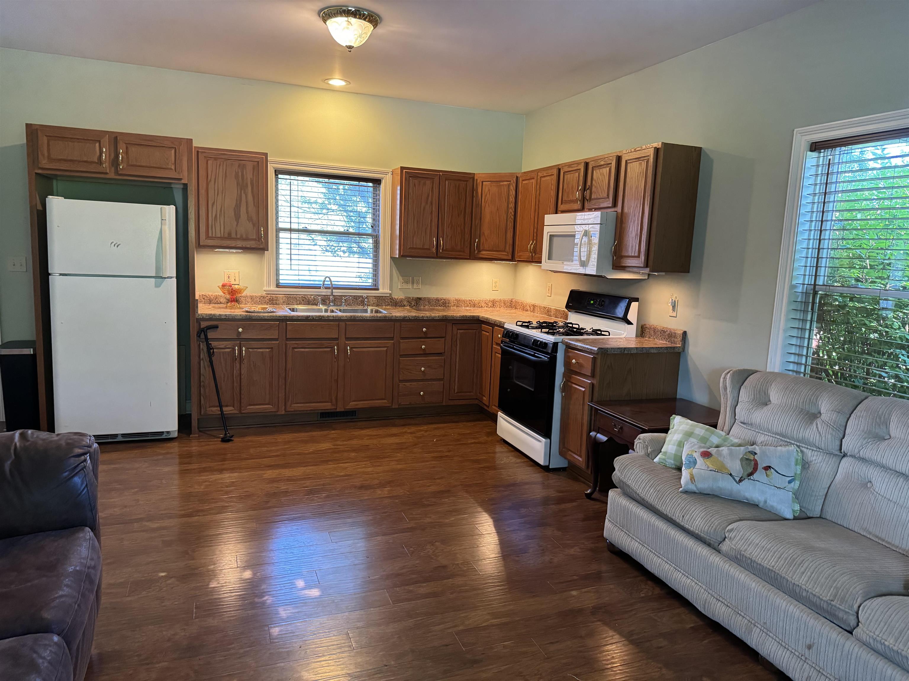 2400 Alysa Landing, Owensboro, Kentucky 42303, 5 Bedrooms Bedrooms, ,3 BathroomsBathrooms,Single Family Residence,For Sale,Alysa Landing,89724
