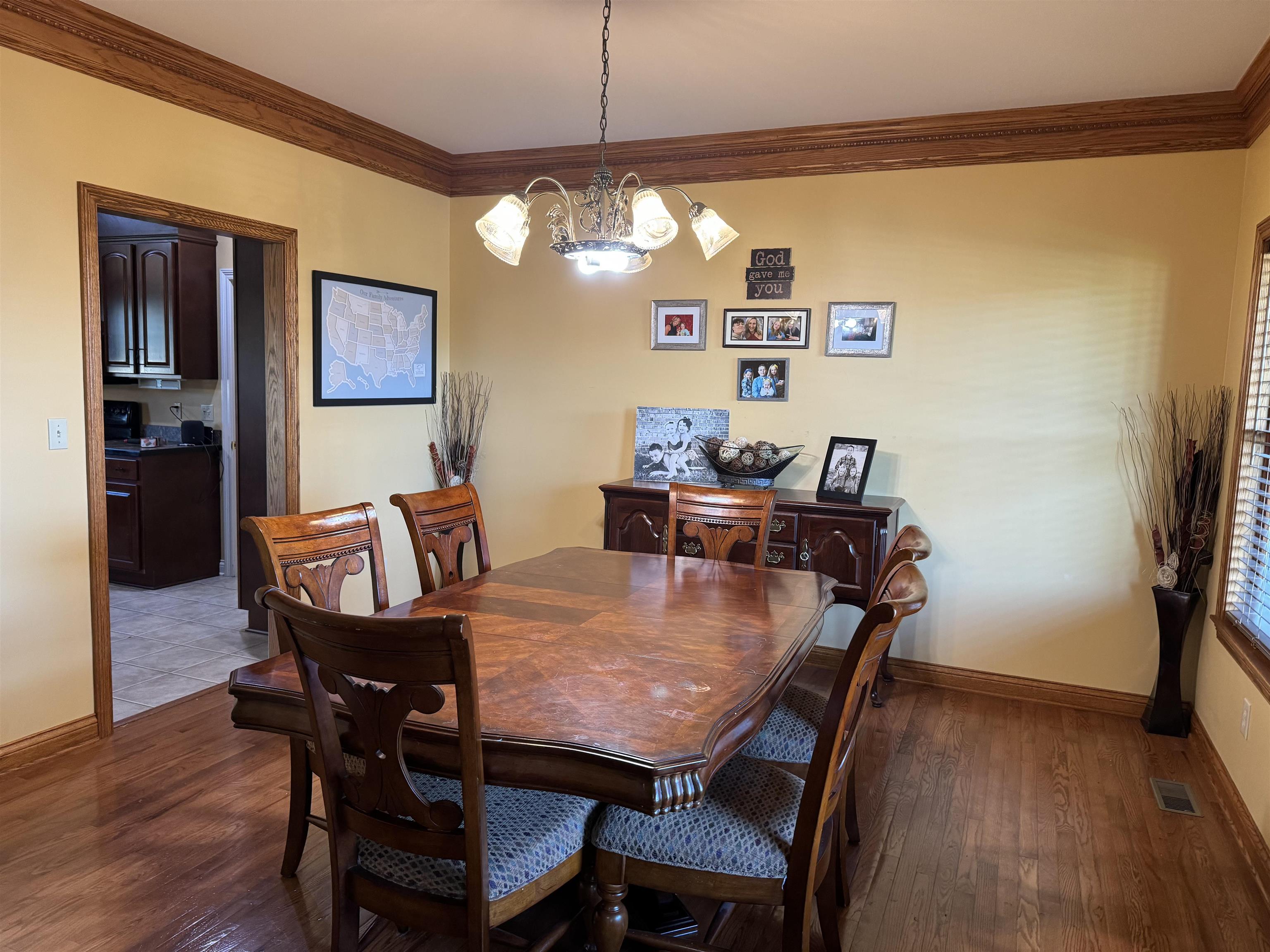 2400 Alysa Landing, Owensboro, Kentucky 42303, 5 Bedrooms Bedrooms, ,3 BathroomsBathrooms,Single Family Residence,For Sale,Alysa Landing,89724