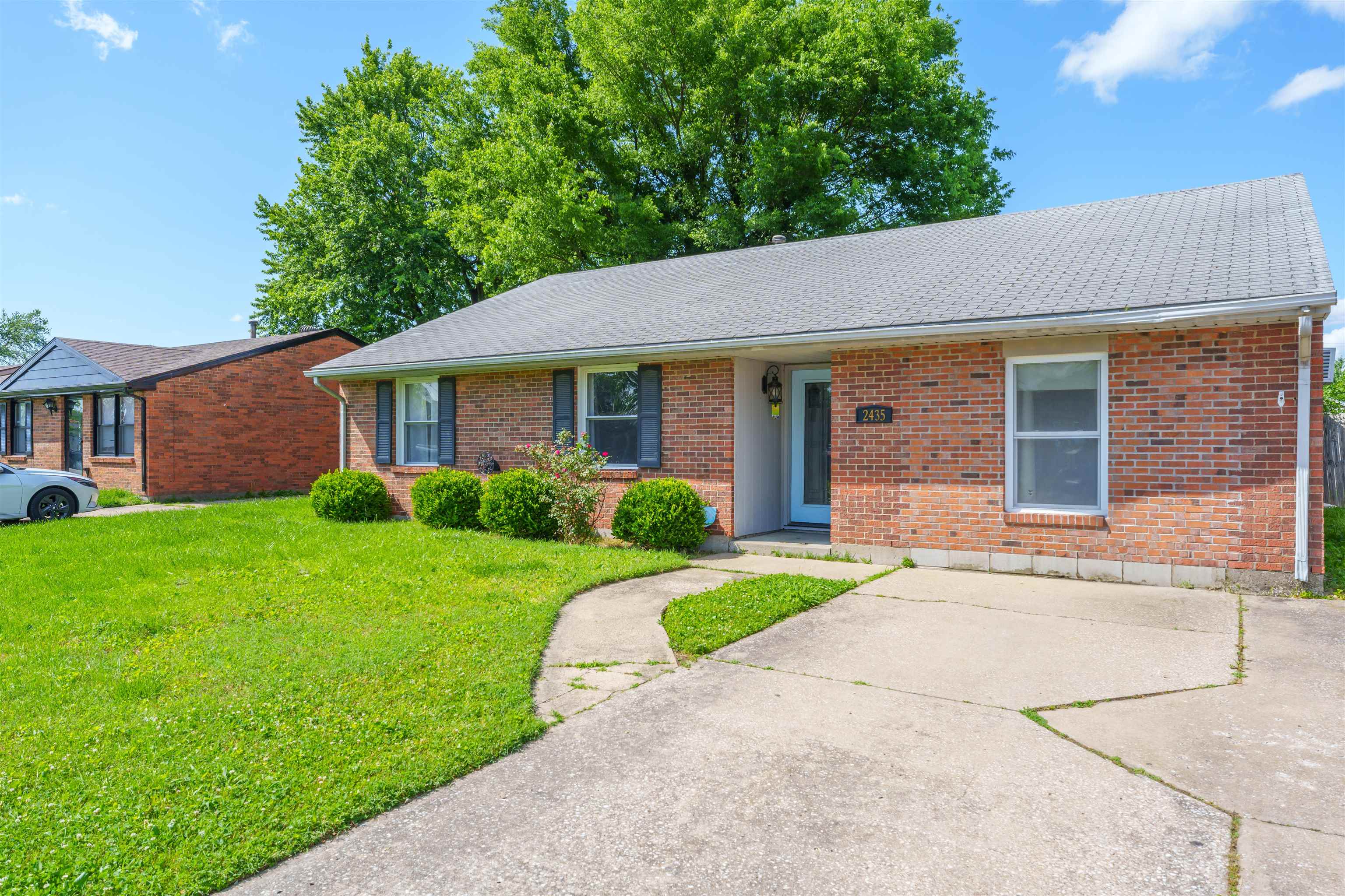 2435 Thornton Ave, Owensboro, Kentucky 42301, 3 Bedrooms Bedrooms, ,2 BathroomsBathrooms,Single Family Residence,For Sale,Thornton Ave,89726