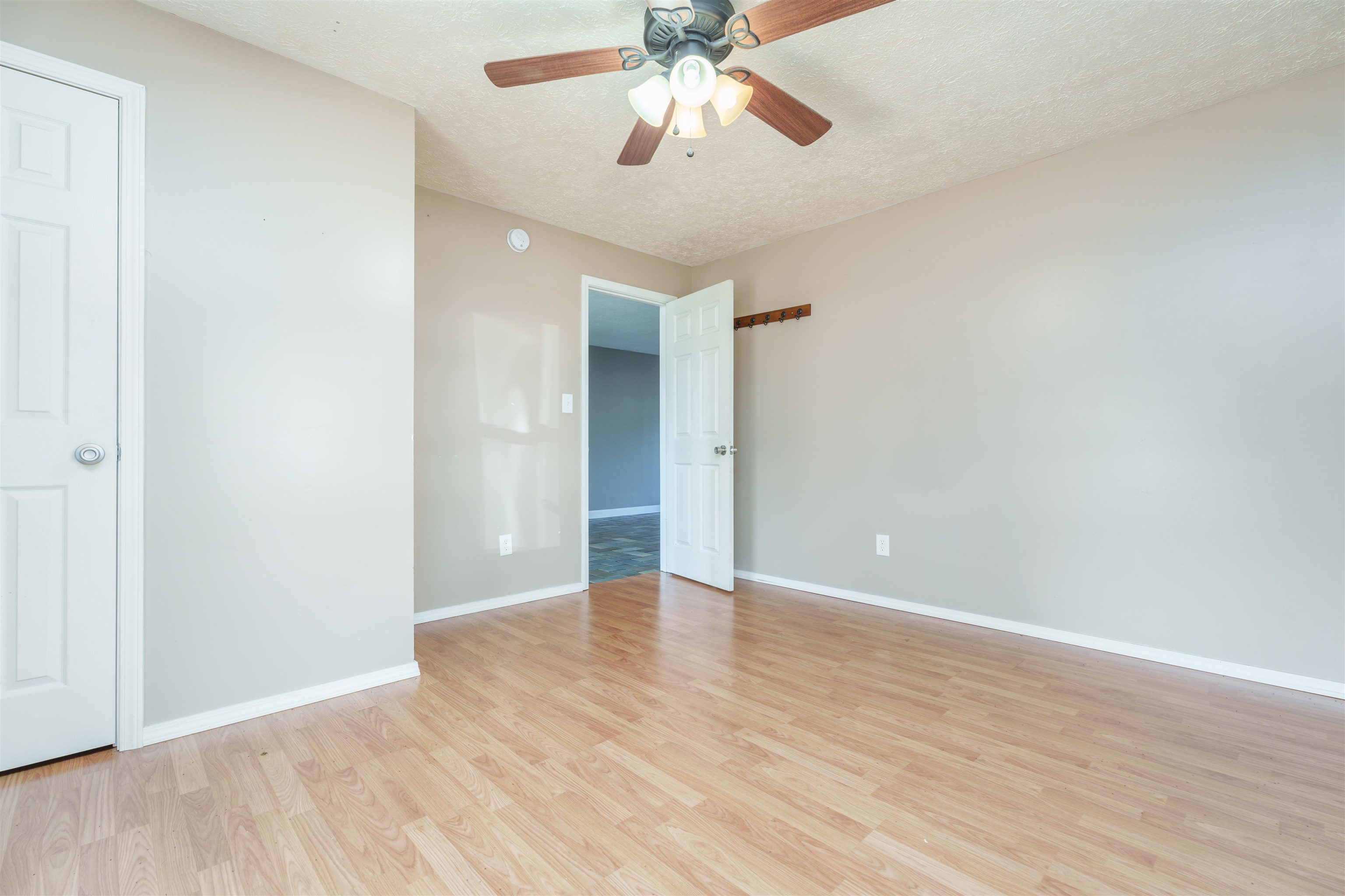 2435 Thornton Ave, Owensboro, Kentucky 42301, 3 Bedrooms Bedrooms, ,2 BathroomsBathrooms,Single Family Residence,For Sale,Thornton Ave,89726