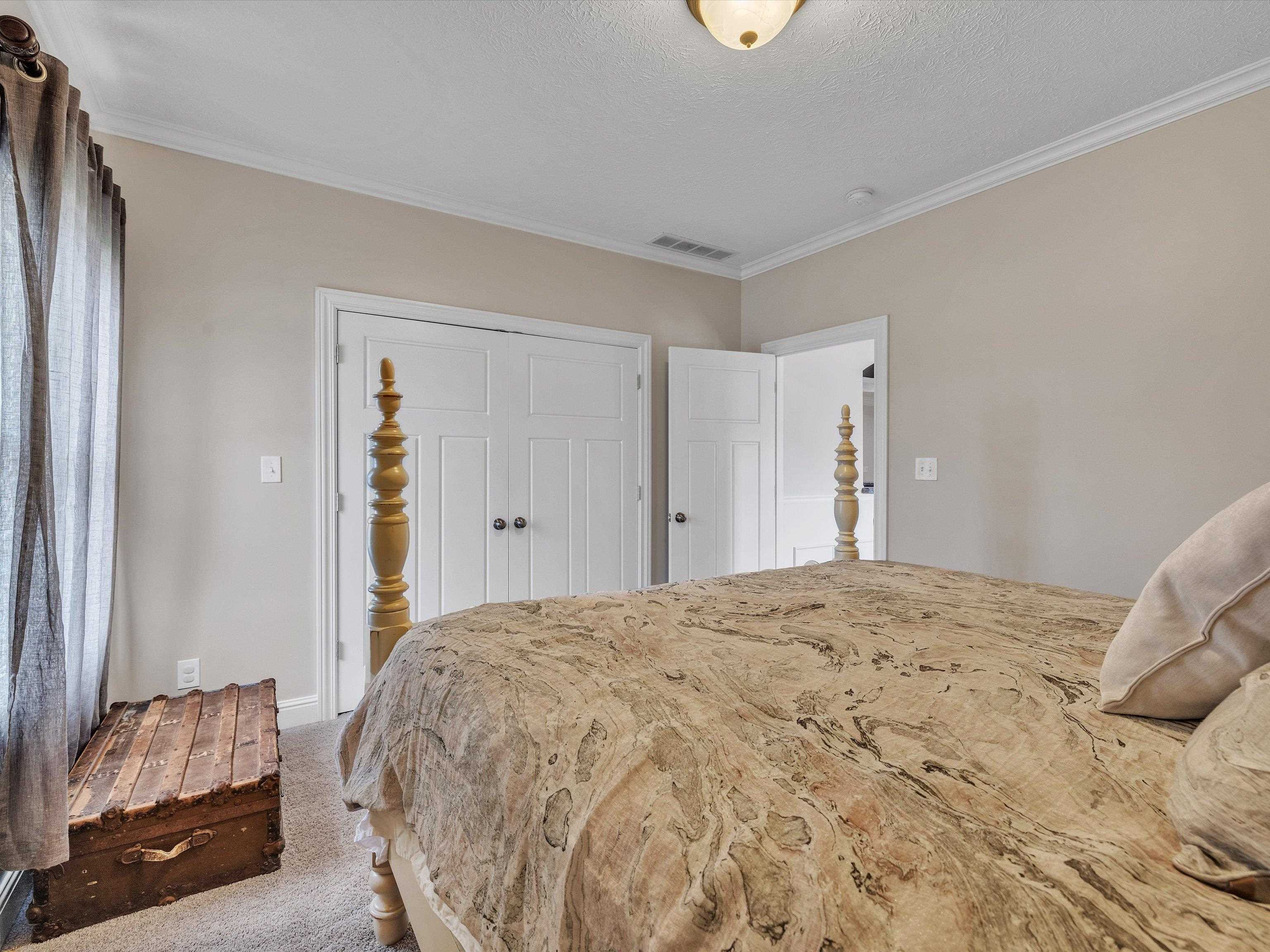 2040 Spring Creek Trace, Owensboro, Kentucky 42301, 3 Bedrooms Bedrooms, ,2 BathroomsBathrooms,Single Family Residence,For Sale,Spring Creek Trace,89727