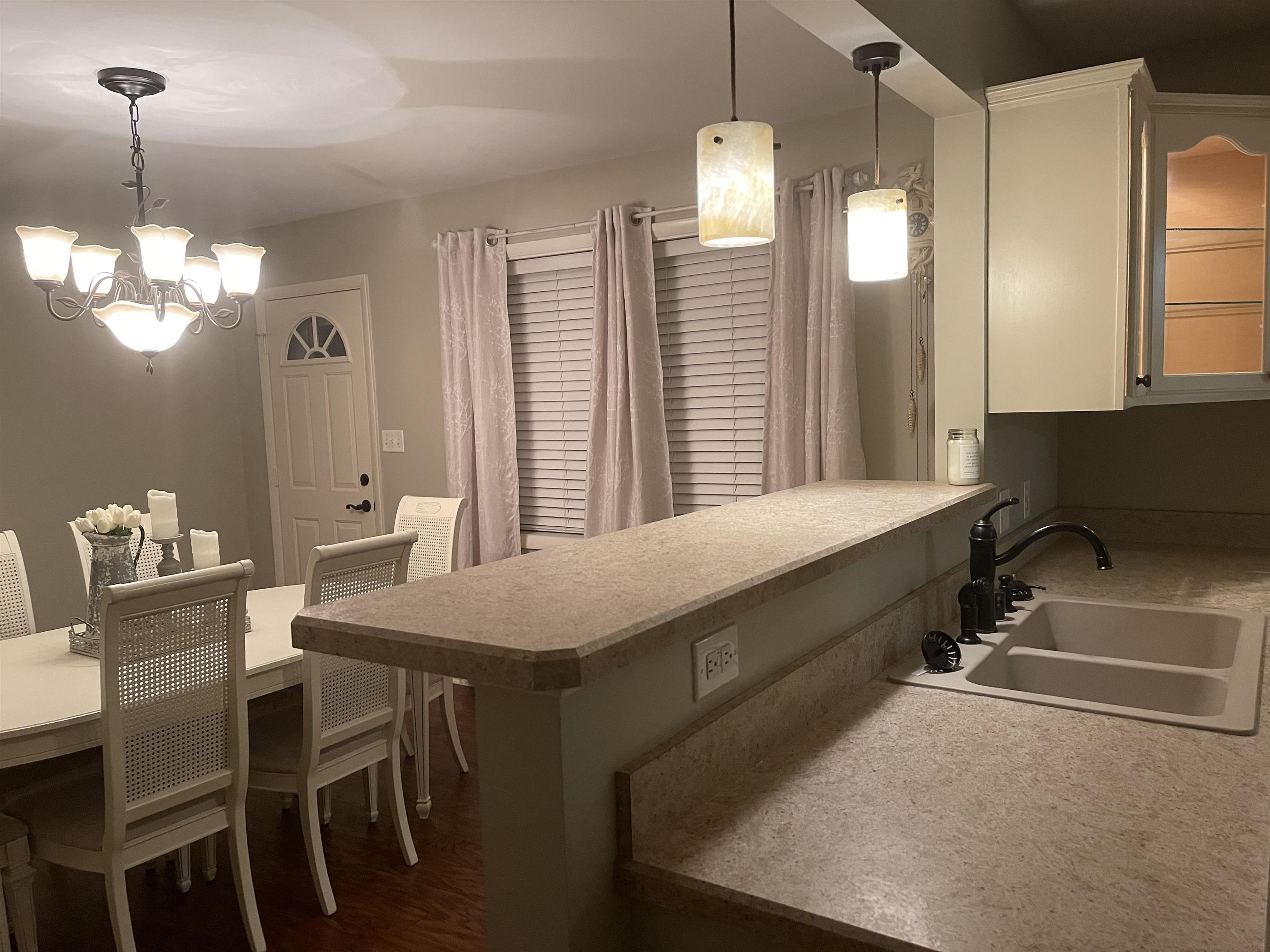 2909 PLEASANT HEIGHTS Ln, Owensboro, Kentucky 42303, 4 Bedrooms Bedrooms, ,2 BathroomsBathrooms,Single Family Residence,For Sale,PLEASANT HEIGHTS Ln,89735
