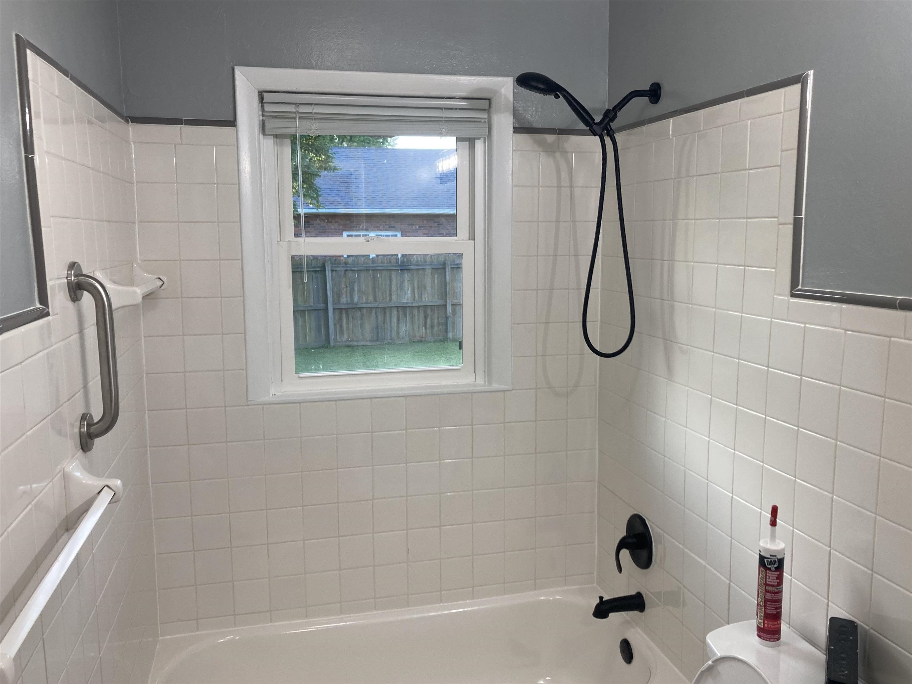1323 Booth Avenue, Owensboro, Kentucky 42301, 3 Bedrooms Bedrooms, ,1 BathroomBathrooms,Single Family Residence,For Sale,Booth Avenue,89738
