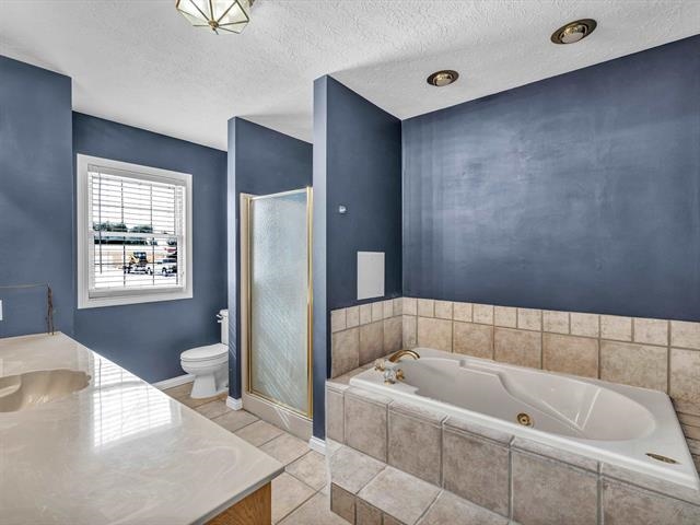 5752 Hwy 144, Owensboro, Kentucky 42303, 4 Bedrooms Bedrooms, ,2 BathroomsBathrooms,Single Family Residence,For Sale,Hwy 144,89739