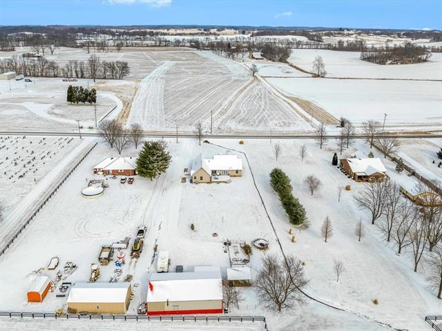 5752 Hwy 144, Owensboro, Kentucky 42303, 4 Bedrooms Bedrooms, ,2 BathroomsBathrooms,Single Family Residence,For Sale,Hwy 144,89739