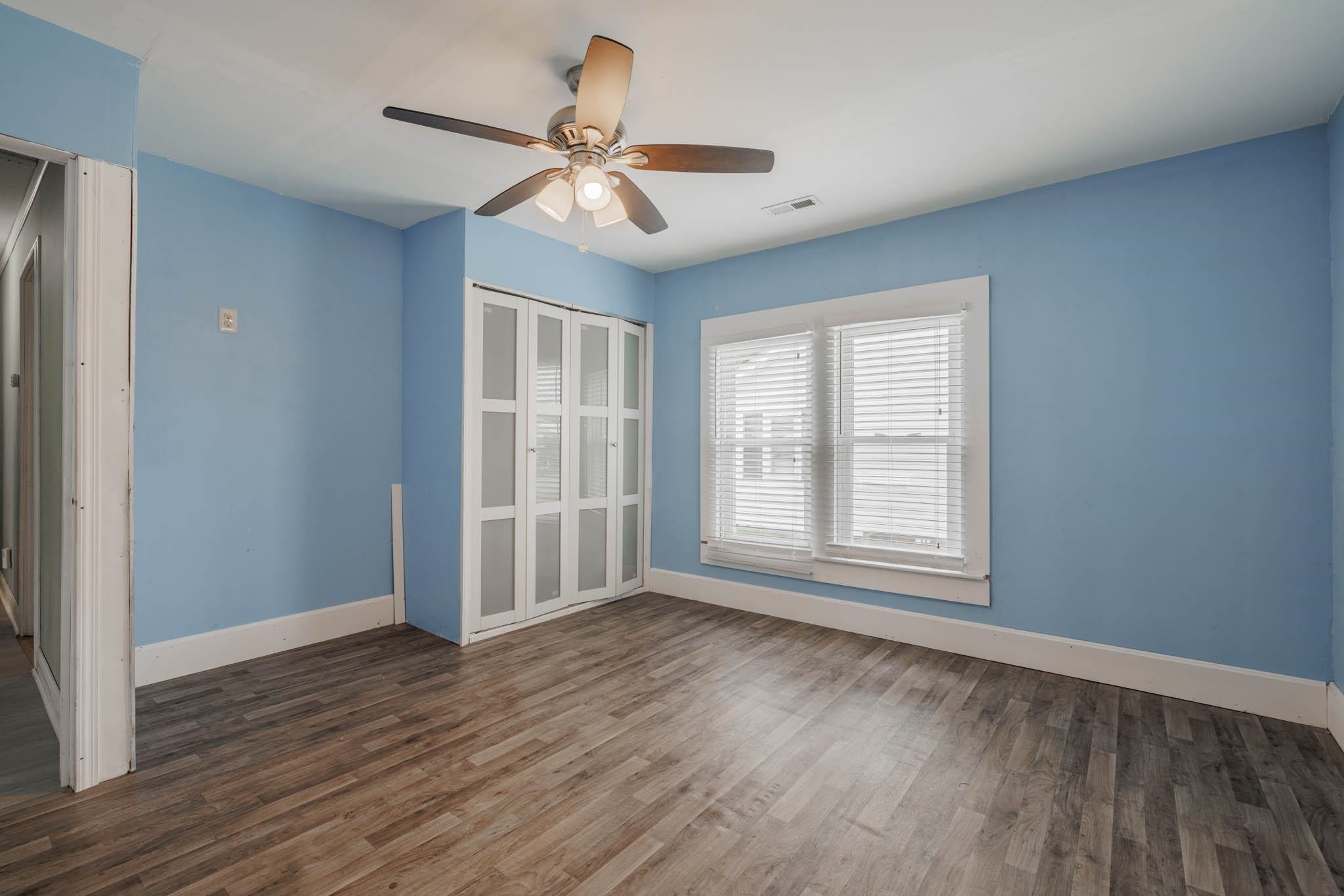 1420 19th Street, Owensboro, Kentucky 42303, 3 Bedrooms Bedrooms, ,1 BathroomBathrooms,Single Family Residence,For Sale,19th Street,89740