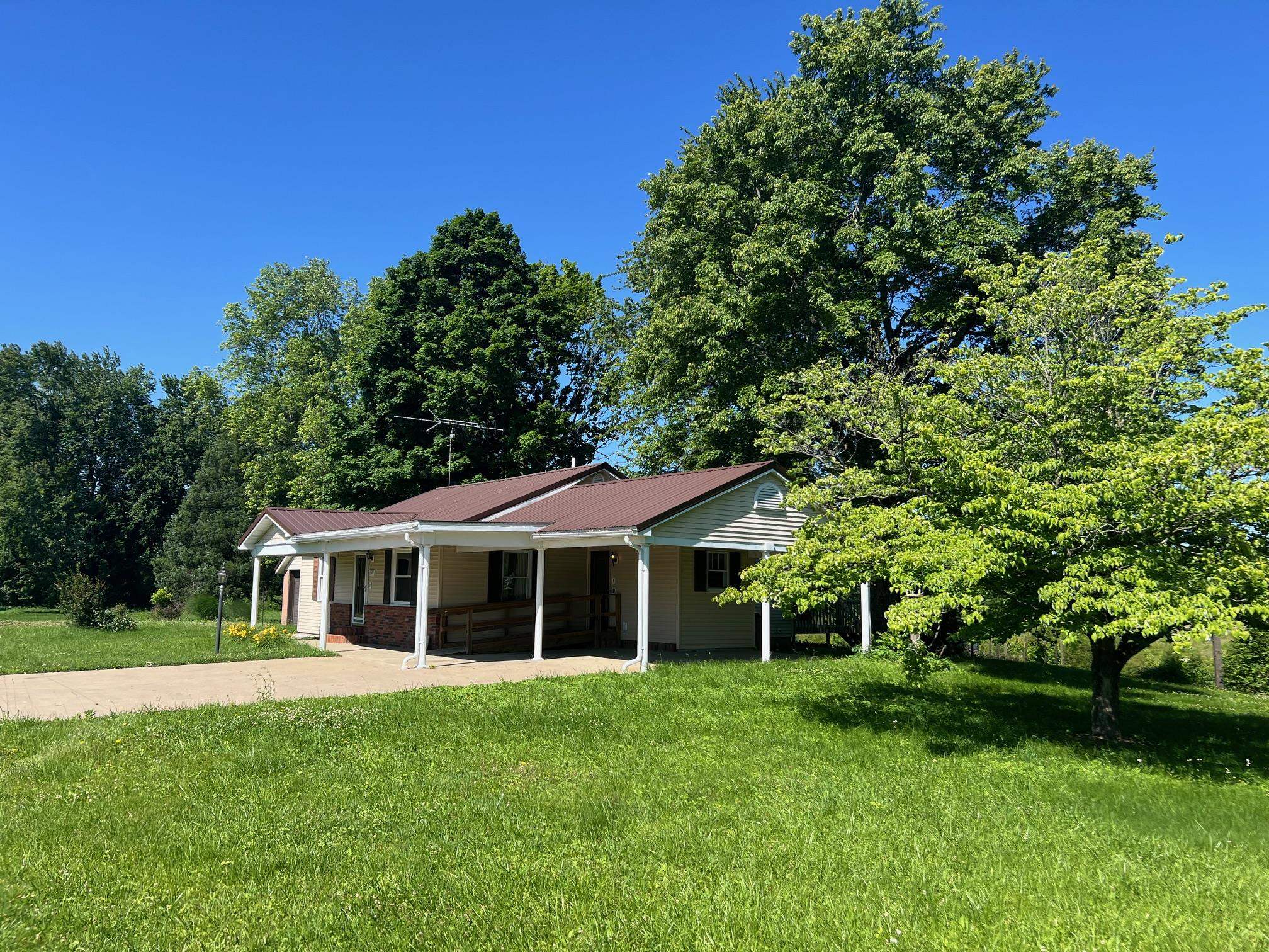 2217 Cottingham Pratt Rd, Sebree, Kentucky 42455, 3 Bedrooms Bedrooms, ,1 BathroomBathrooms,Single Family Residence,For Sale,Cottingham Pratt Rd,89741