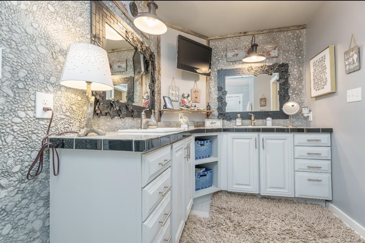 1005 Peninsula Court, Maceo, Kentucky 42355, 4 Bedrooms Bedrooms, ,2 BathroomsBathrooms,Single Family Residence,For Sale,Peninsula Court,89742